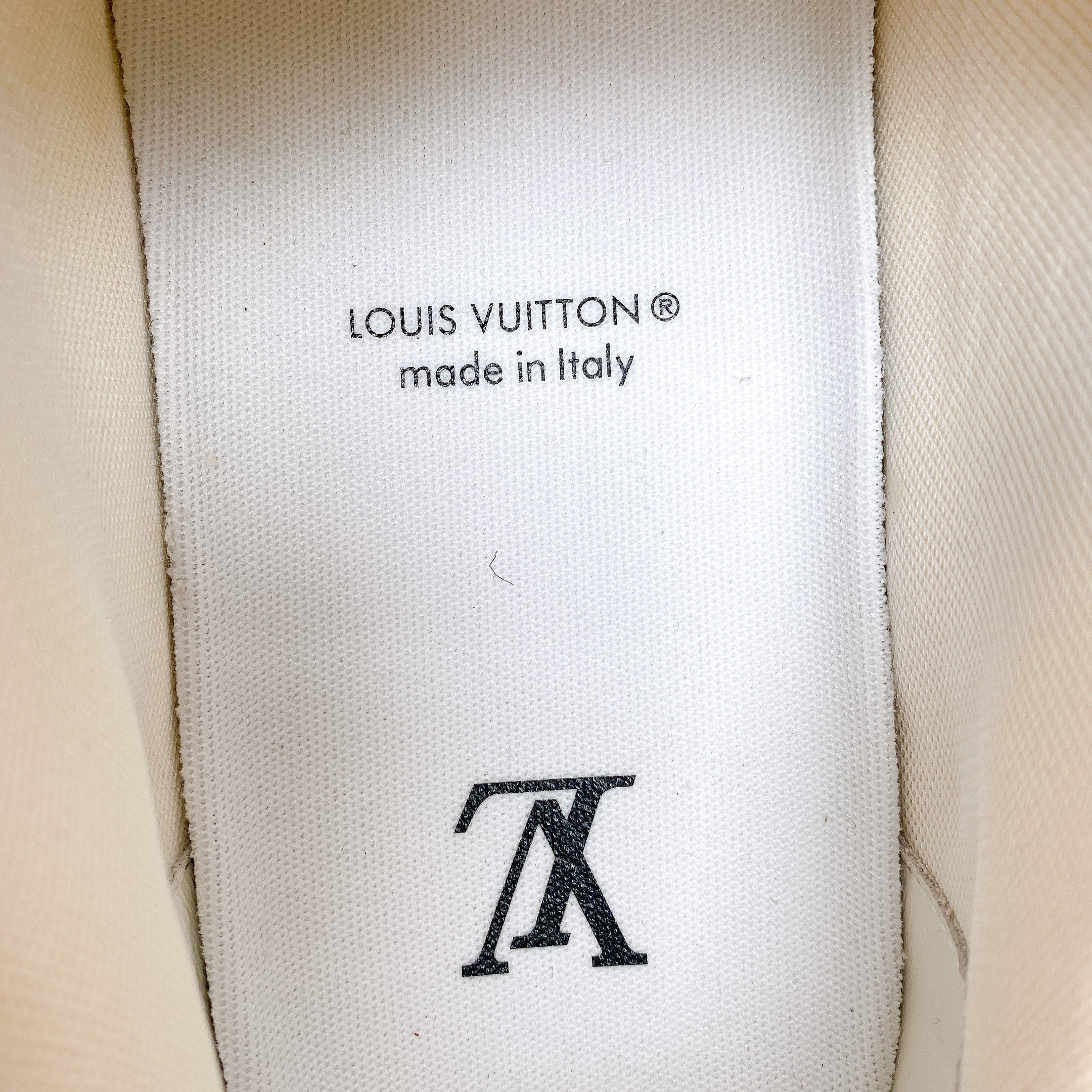 LV TRAINER SNEAKER IN FUCHSIA