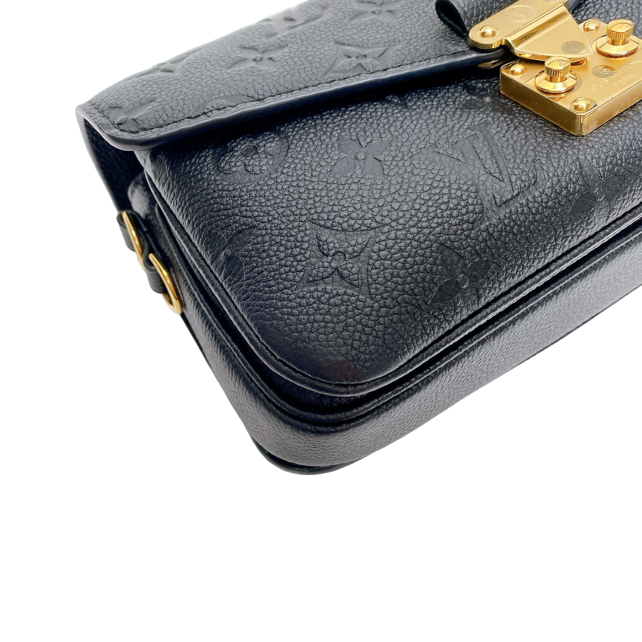 LV POCHETTE METIS EAST WEST