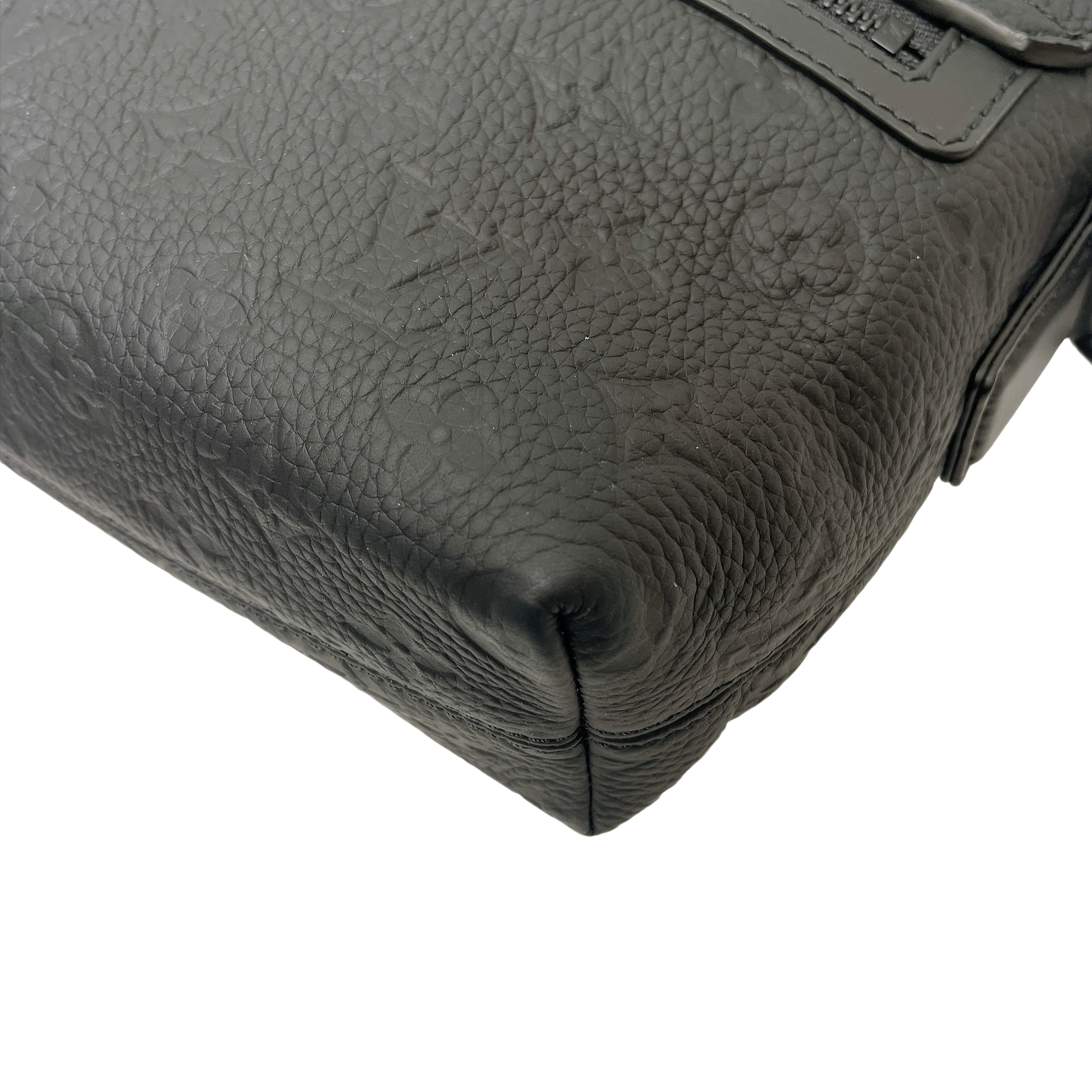 LV S-CAPE MESSENGER
