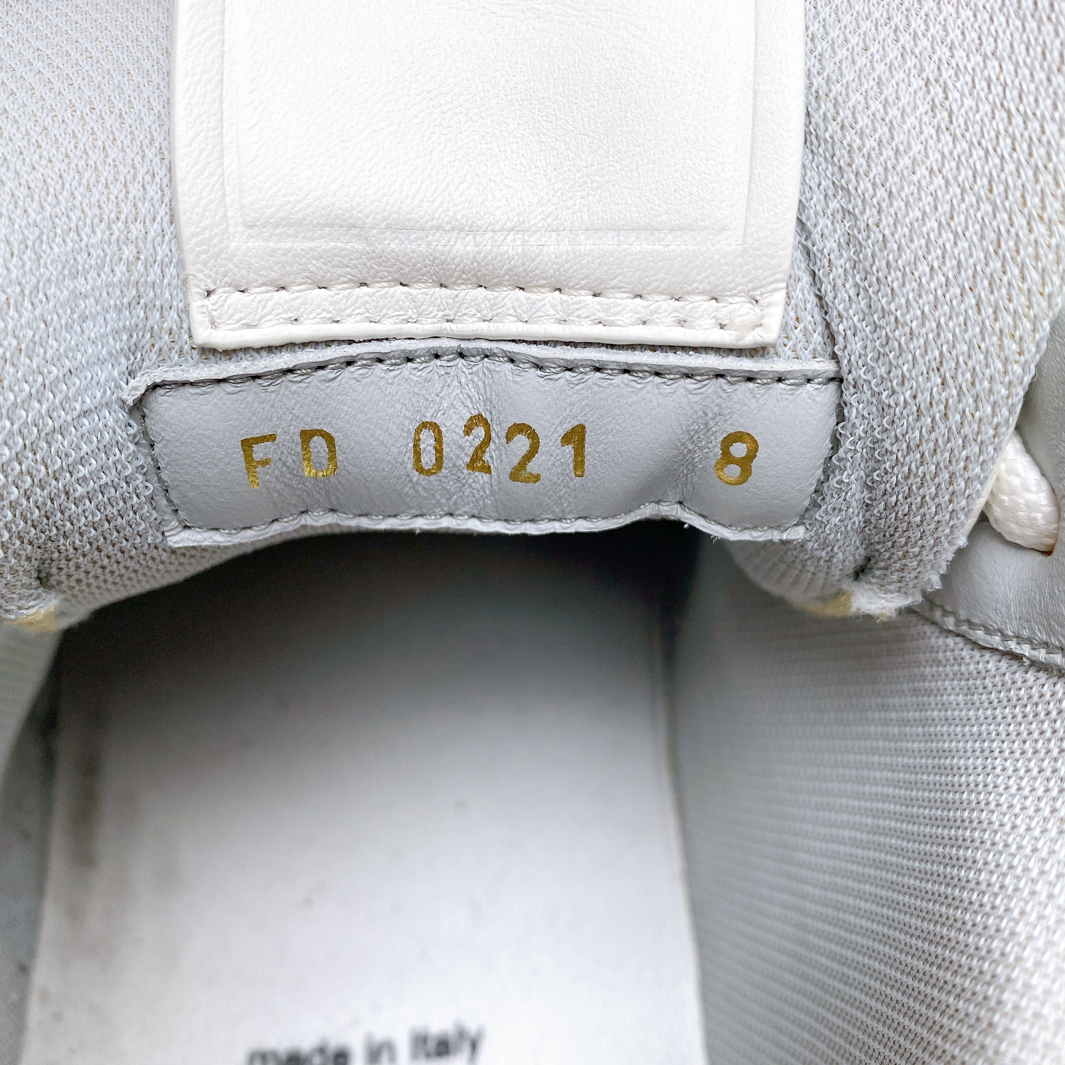 LV TRAINER SNEAKER IN WHITE