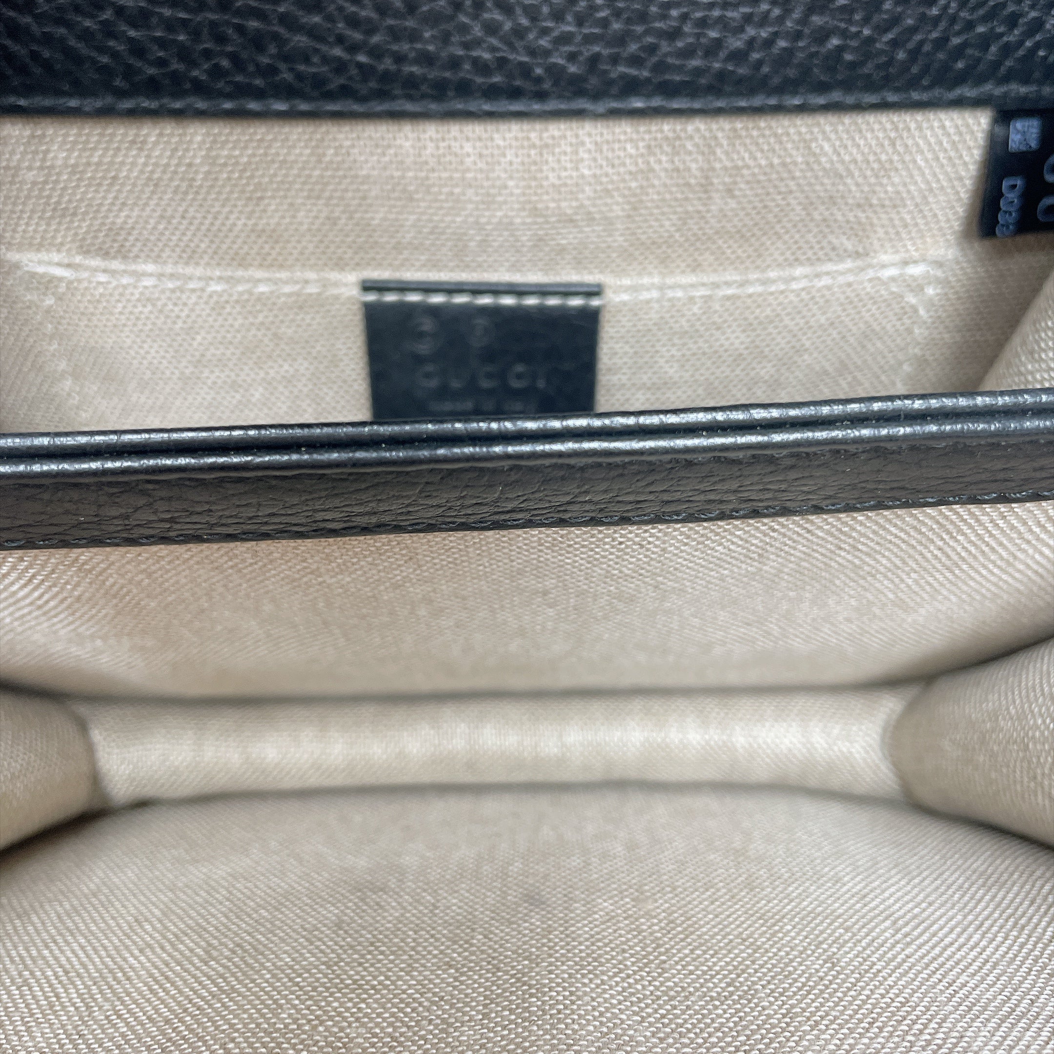 GUCCI INTERLOCKING