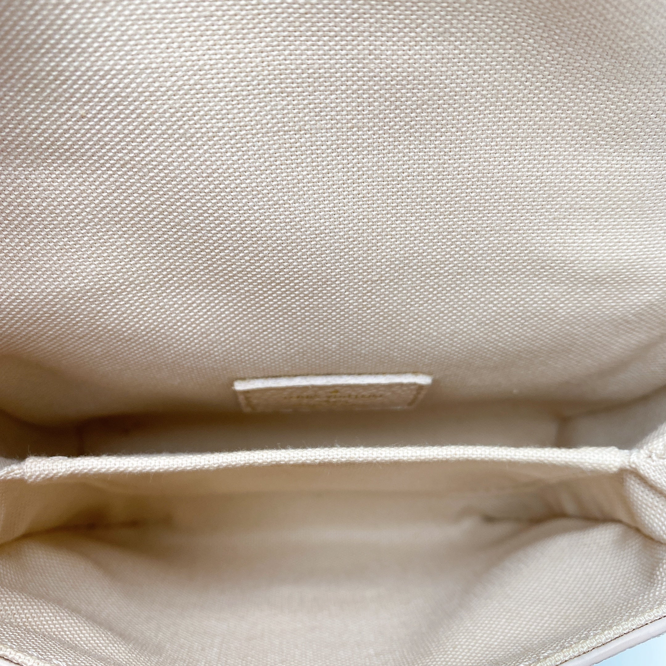 LV MICRO METIS IN WHITE