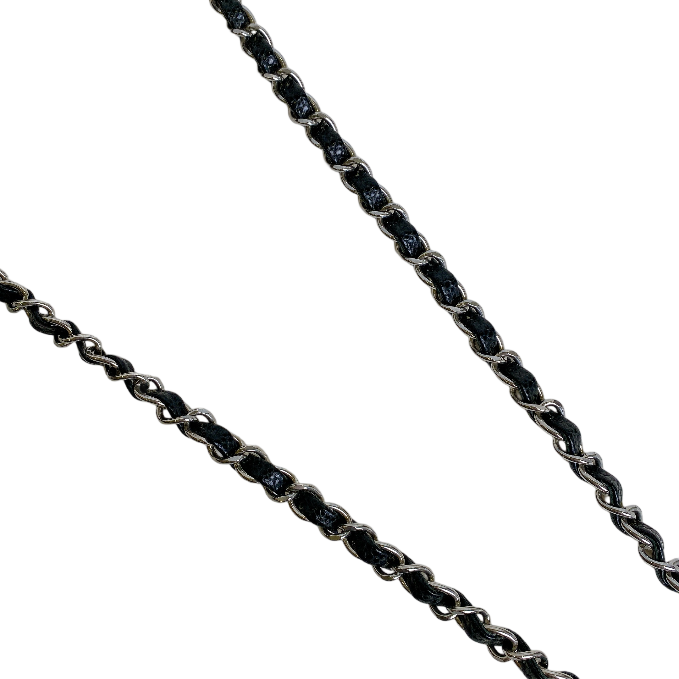 CHANEL MEDIUM CLASSIC FLAP IN CAVIAR