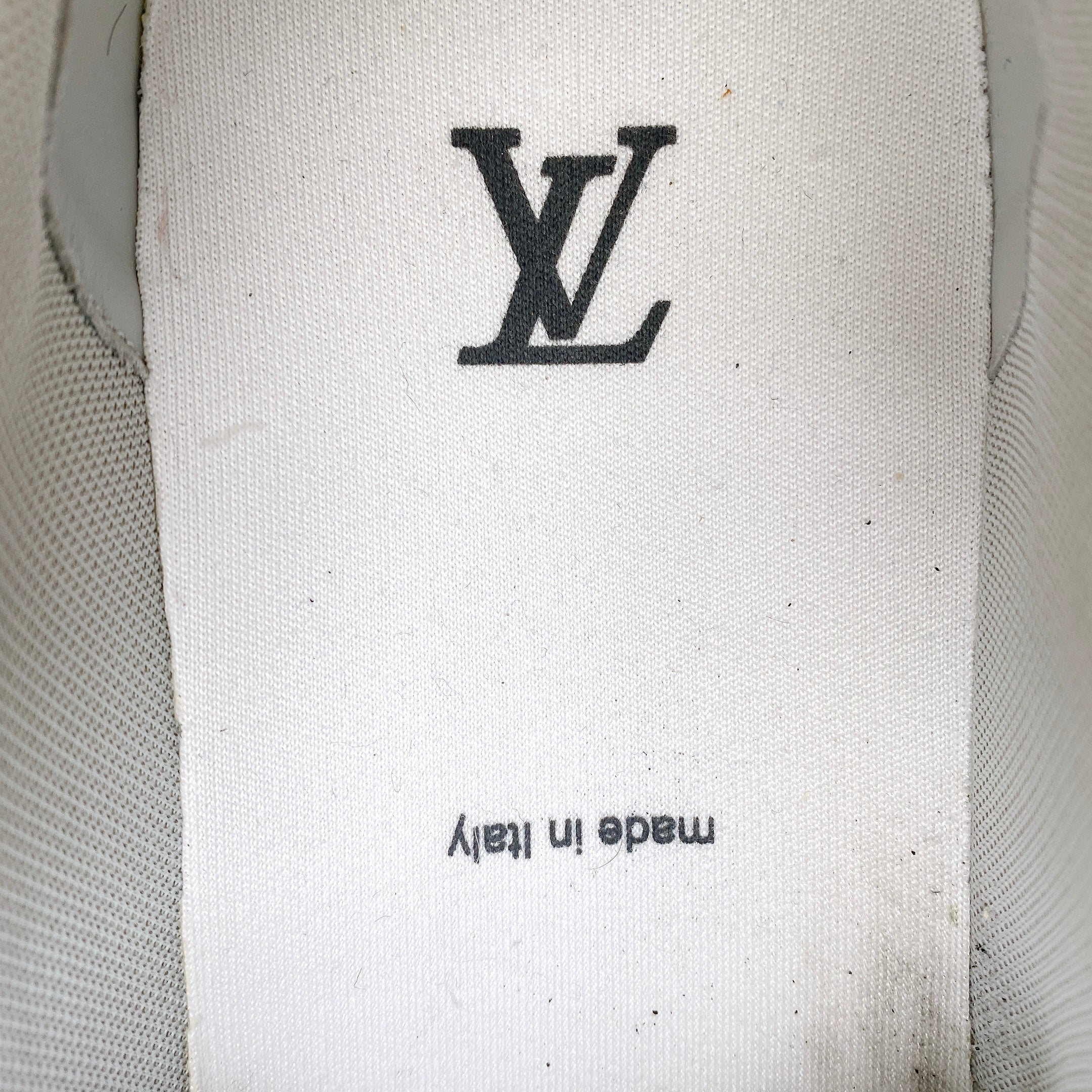 LV TRAINER SNEAKER IN WHITE