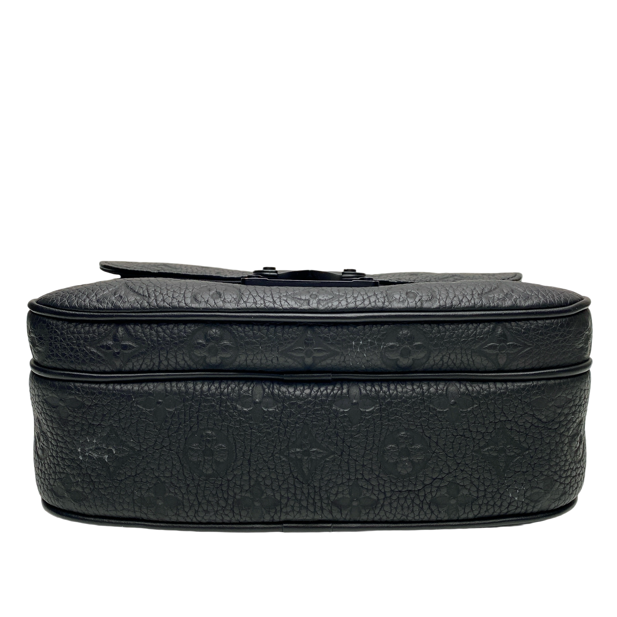 LV S LOCK MESSENGER