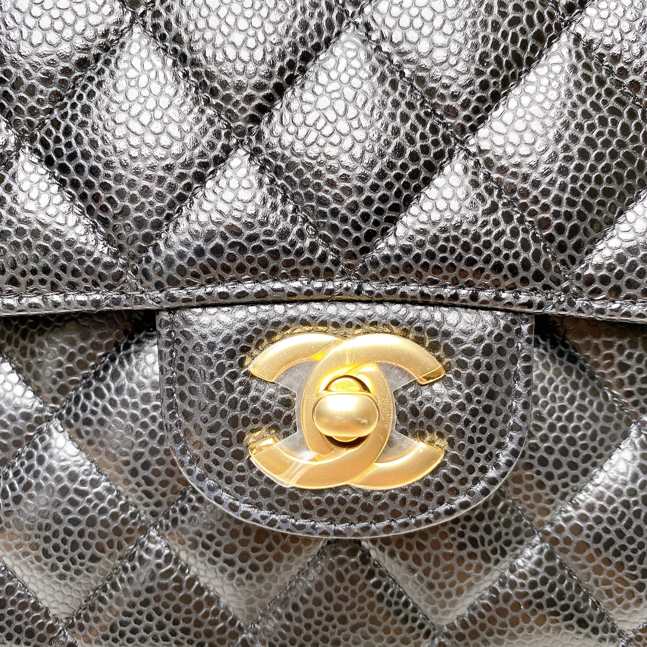 CHANEL CF MEDIUM IN CAVIAR GHW