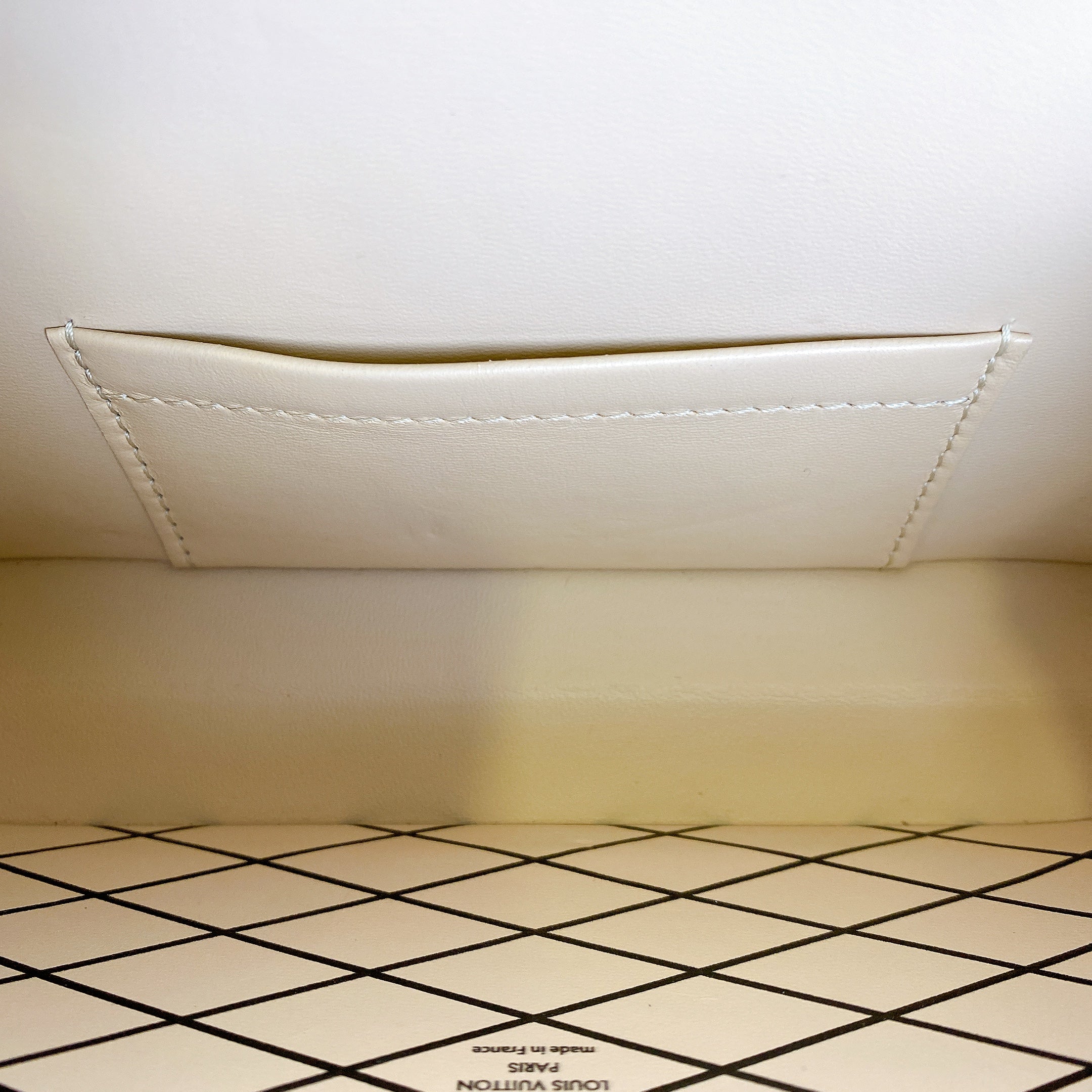 LV PETITE MALLE REVERSE