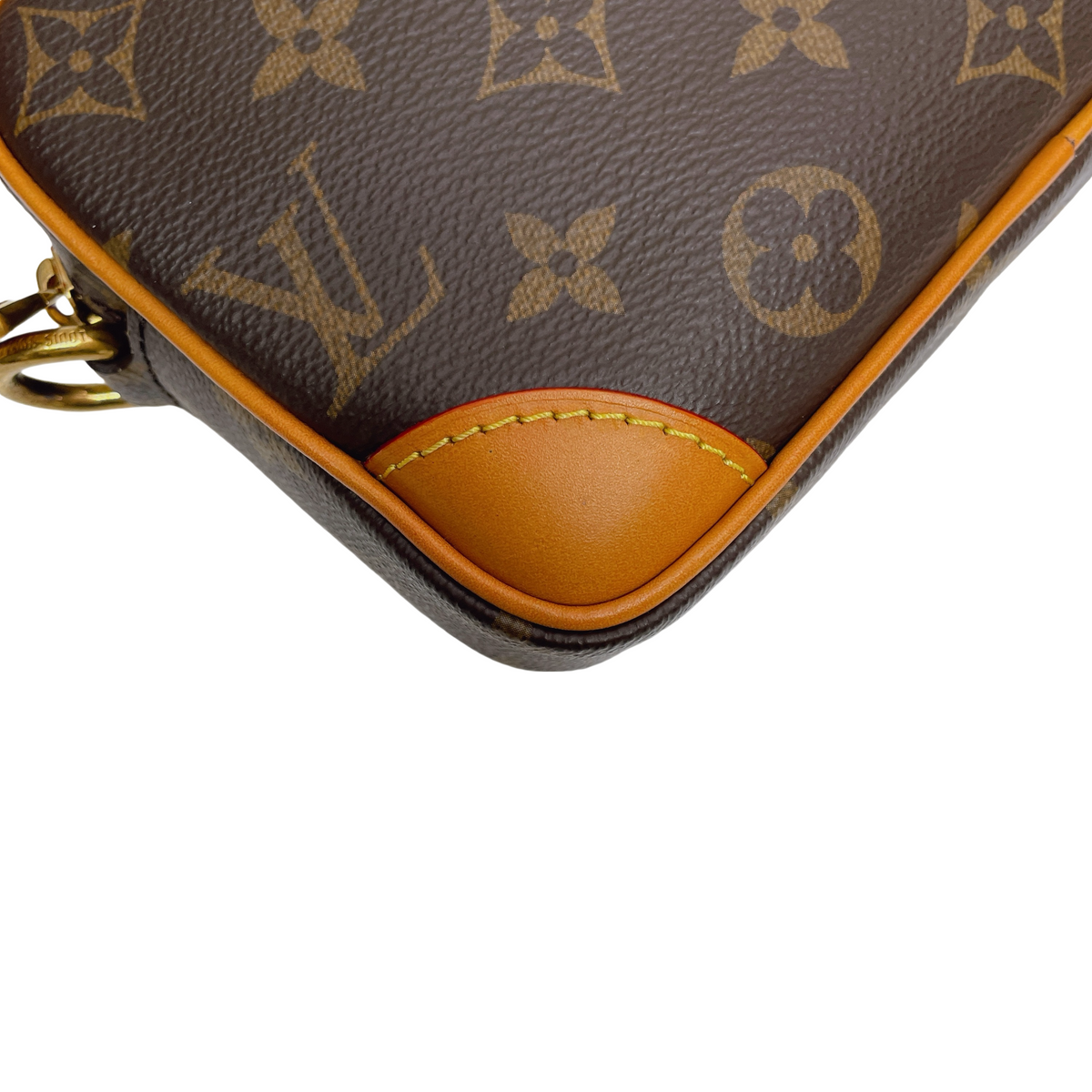 LV TROCADÉRO WEARABLE WALLET