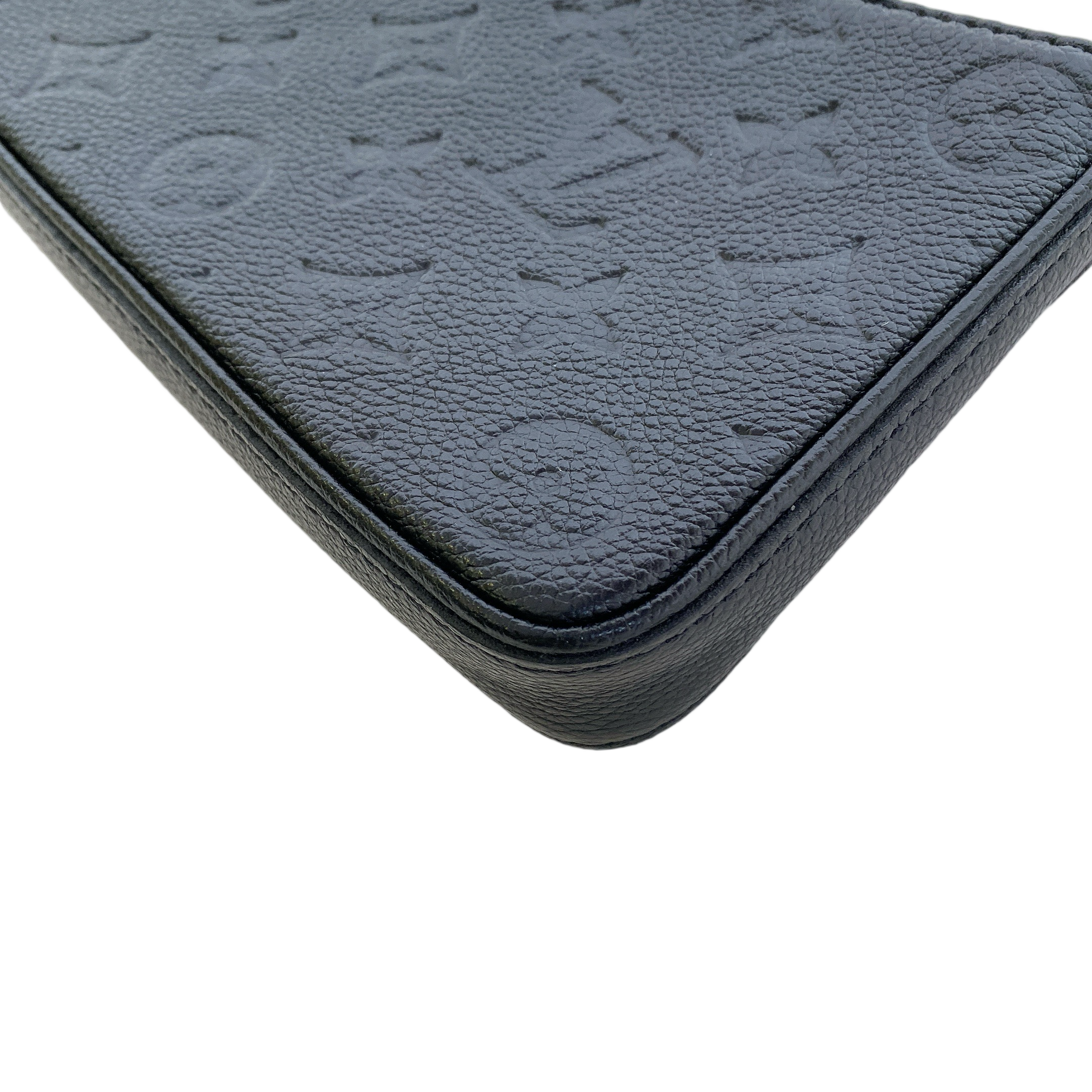 LV EASY POUCH ON STRAP