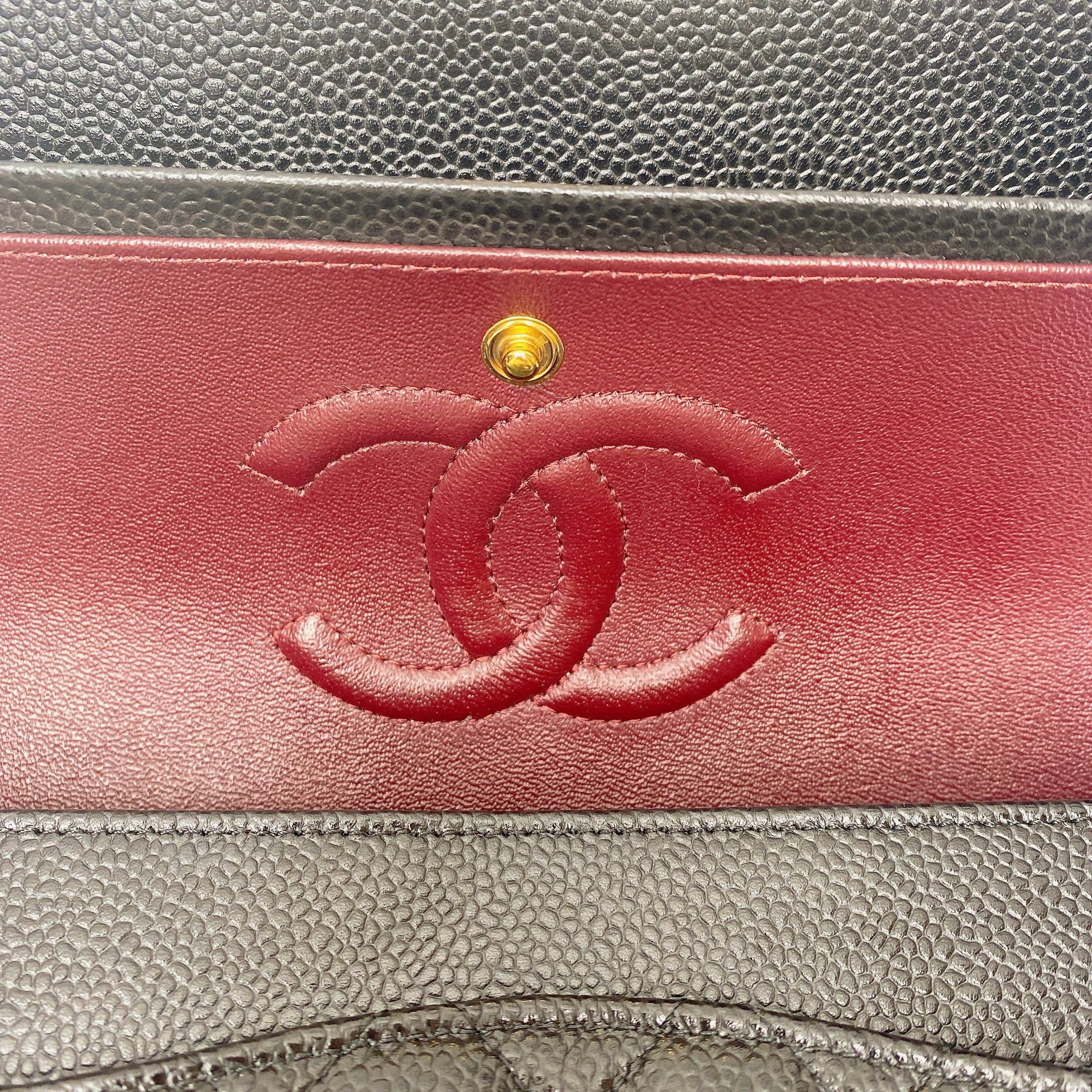 CHANEL CF MEDIUM IN CAVIAR