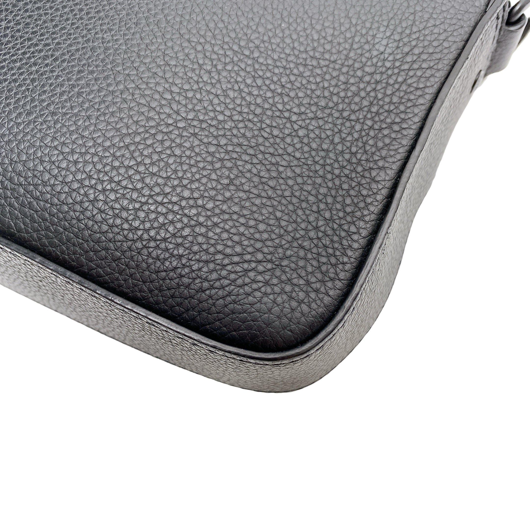 LV FASTLINE MESSENGER