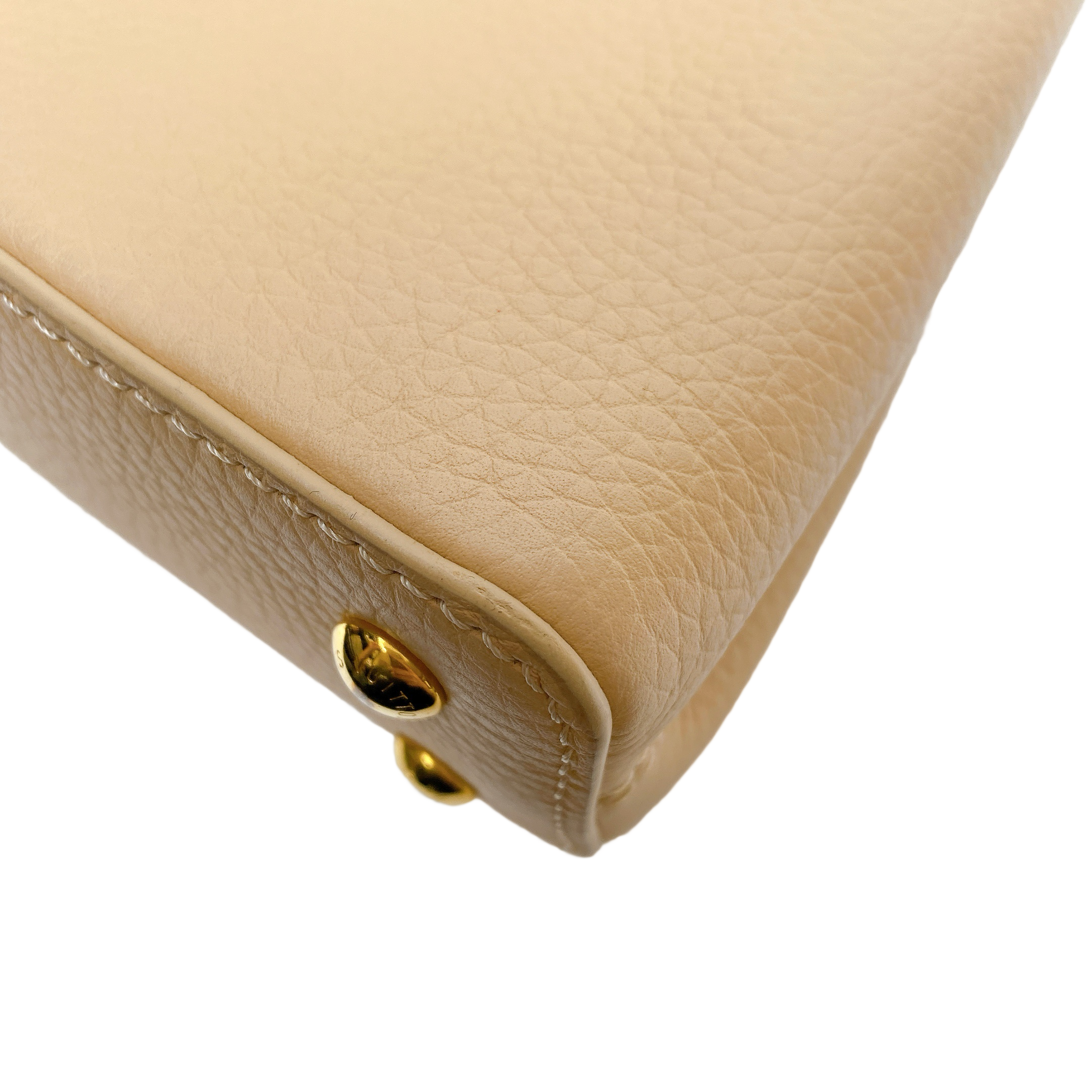 LV CAPUCINES
