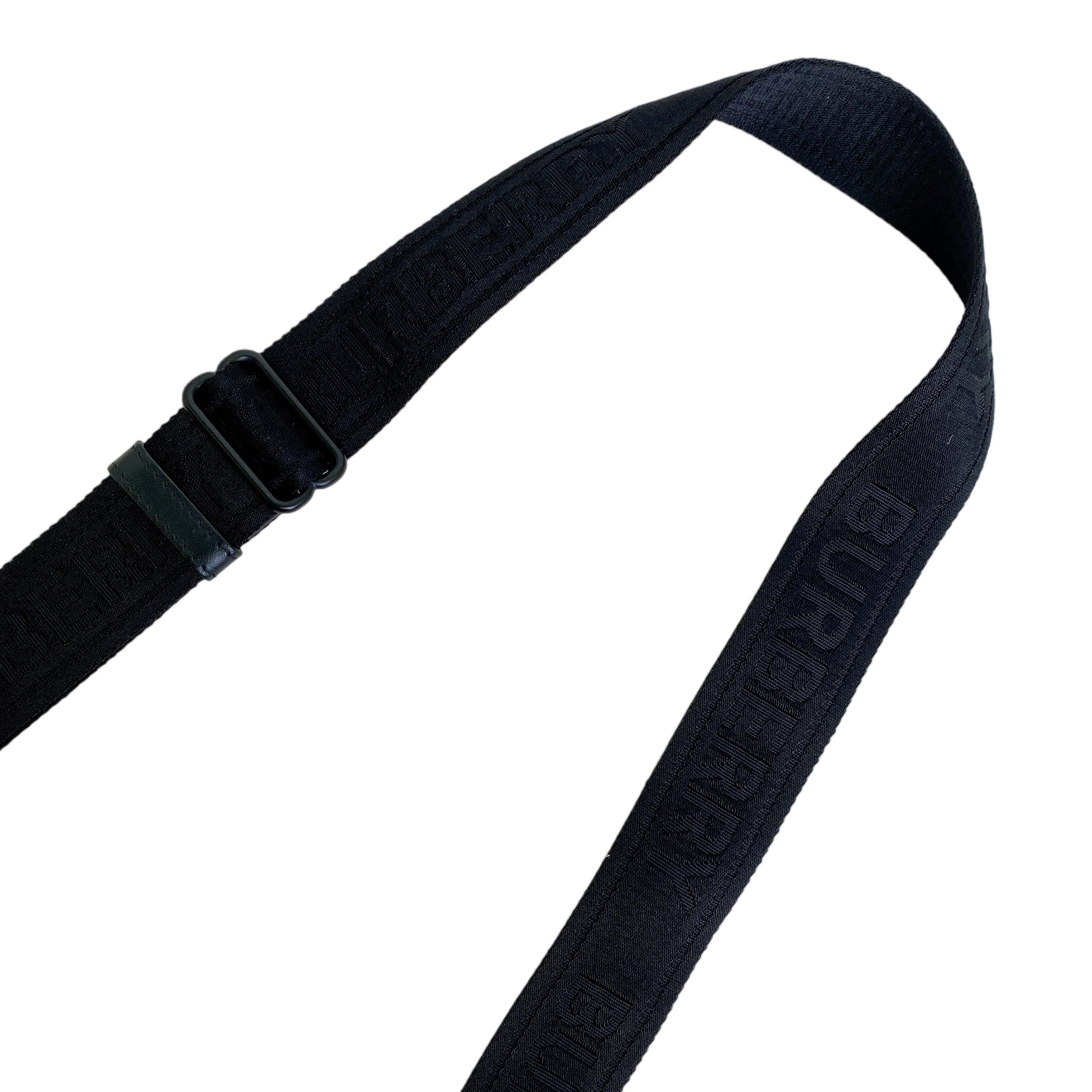 BURBERRY SLING BAG