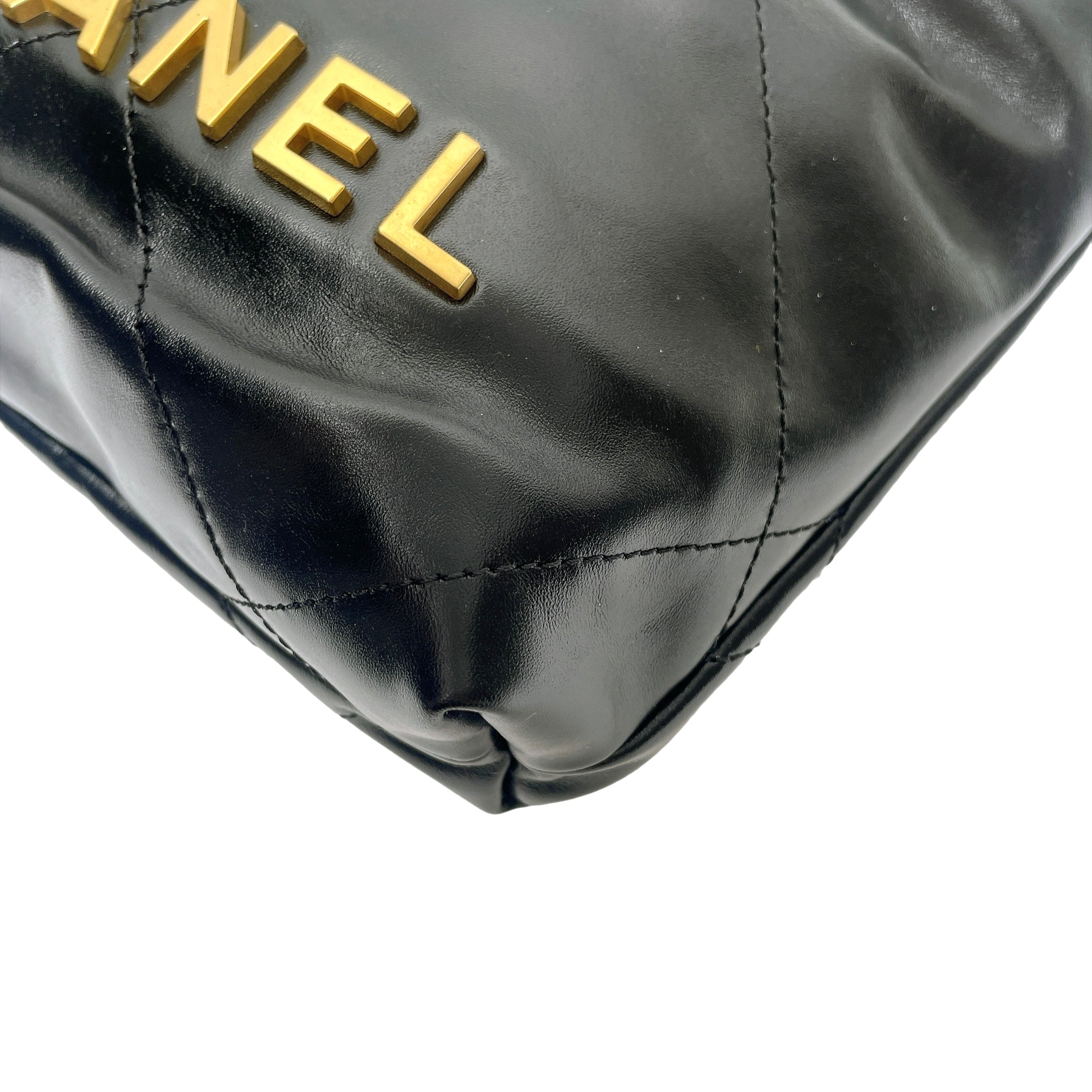 CHANEL 22 MINI HANDBAG