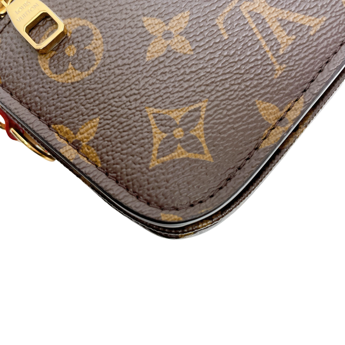 LV POCHETTE MÉTIS EAST-WEST