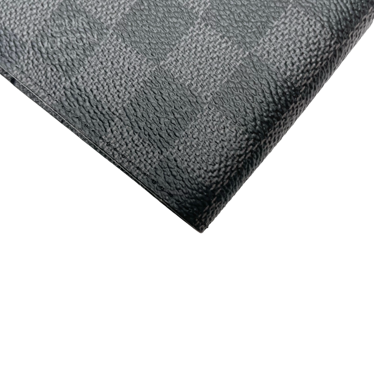 LV PASSPORT COVER