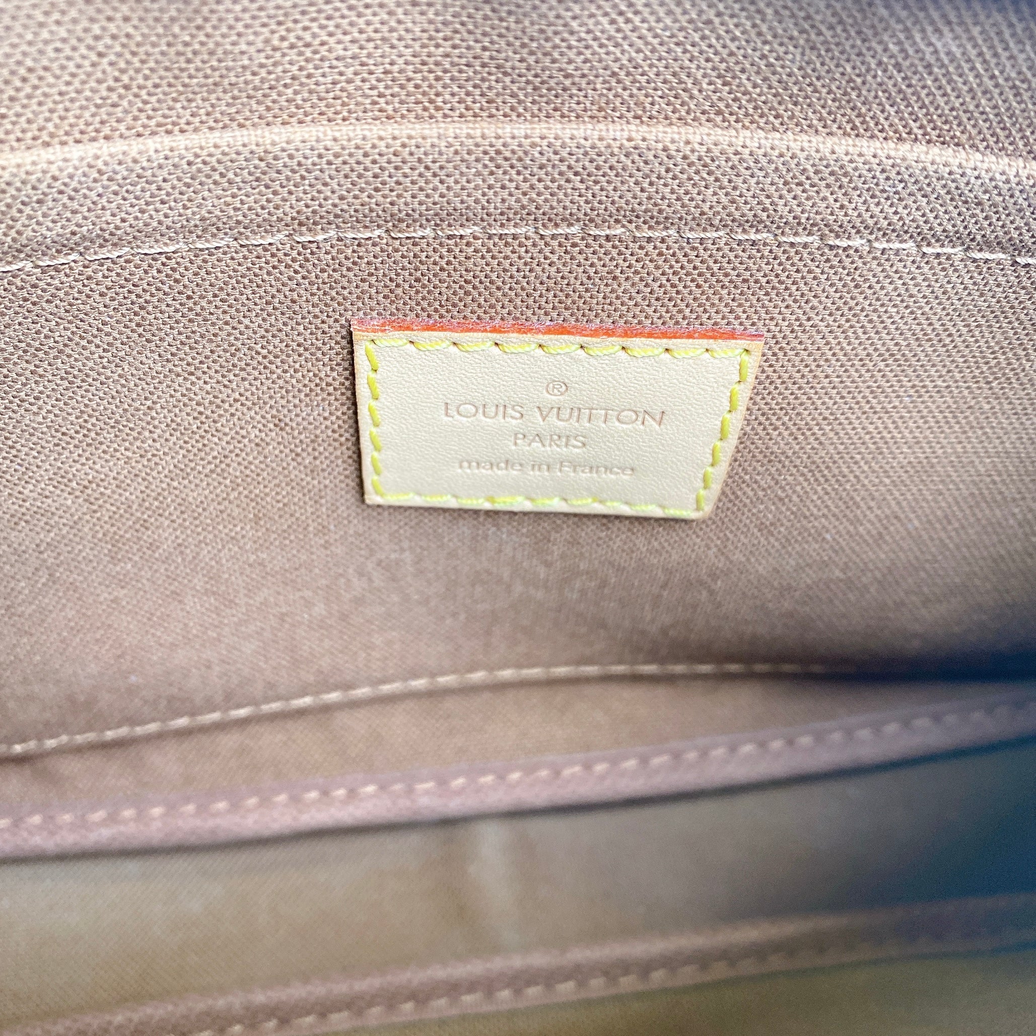 LV MULTI POCHETTE IN PINK