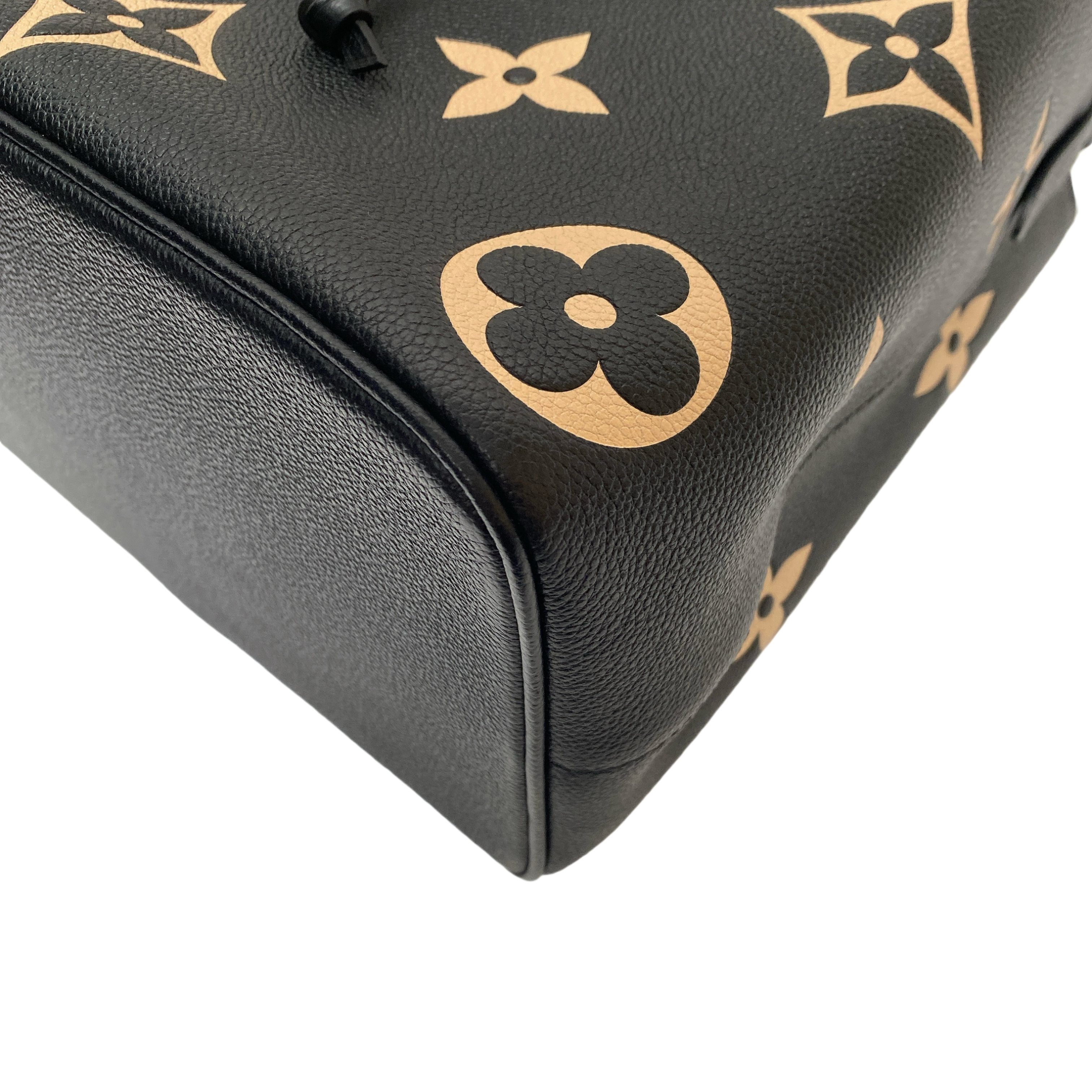 LV NEONOE EMPRIENTE BLACK