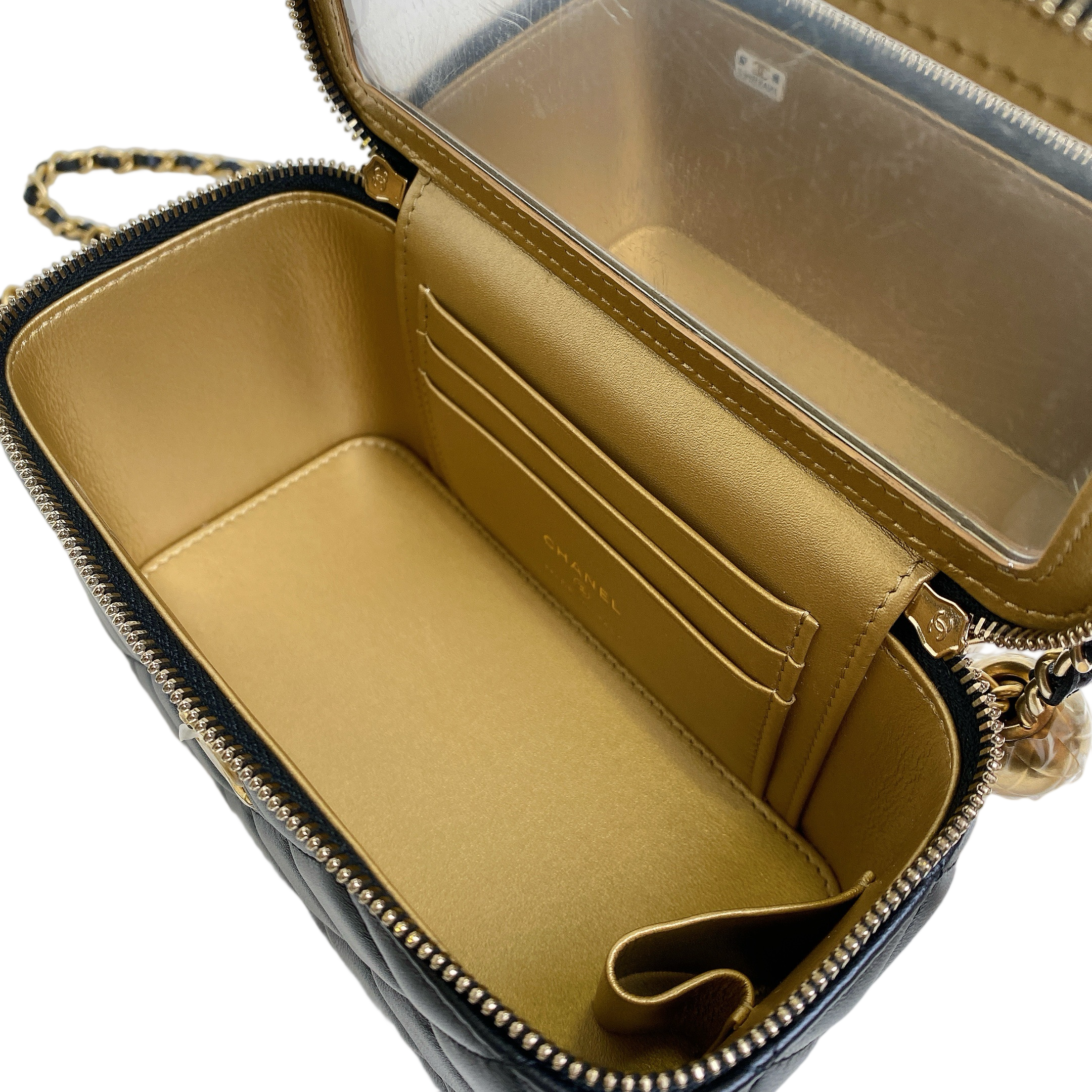 CHANEL VANITY PEARL CRUSH