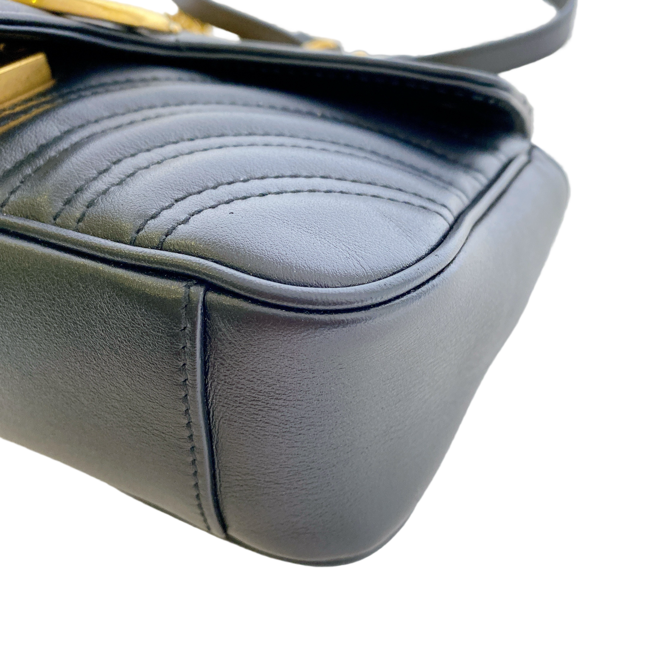 GUCCI MARMONT MINI IN BLACK