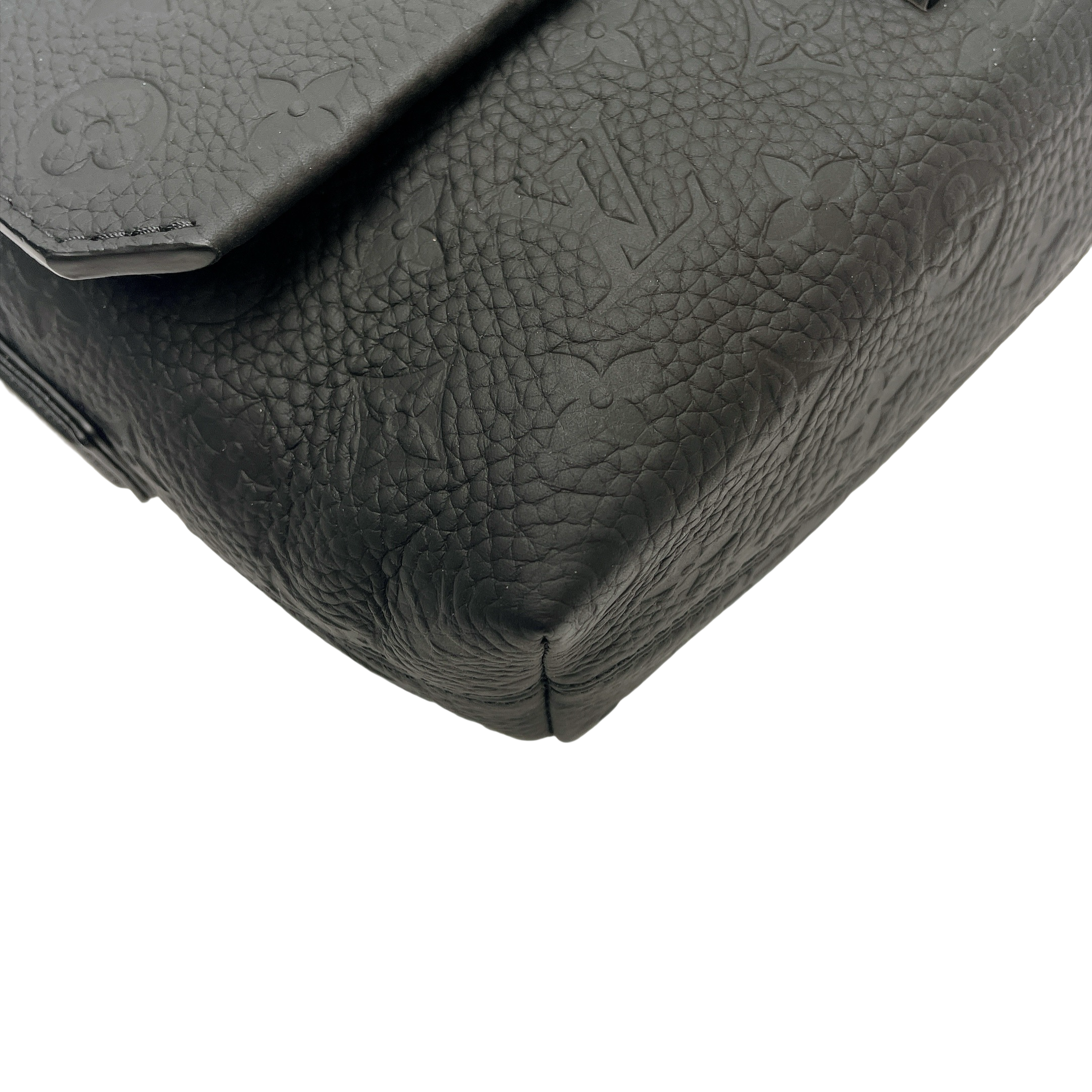 LV S-CAPE MESSENGER