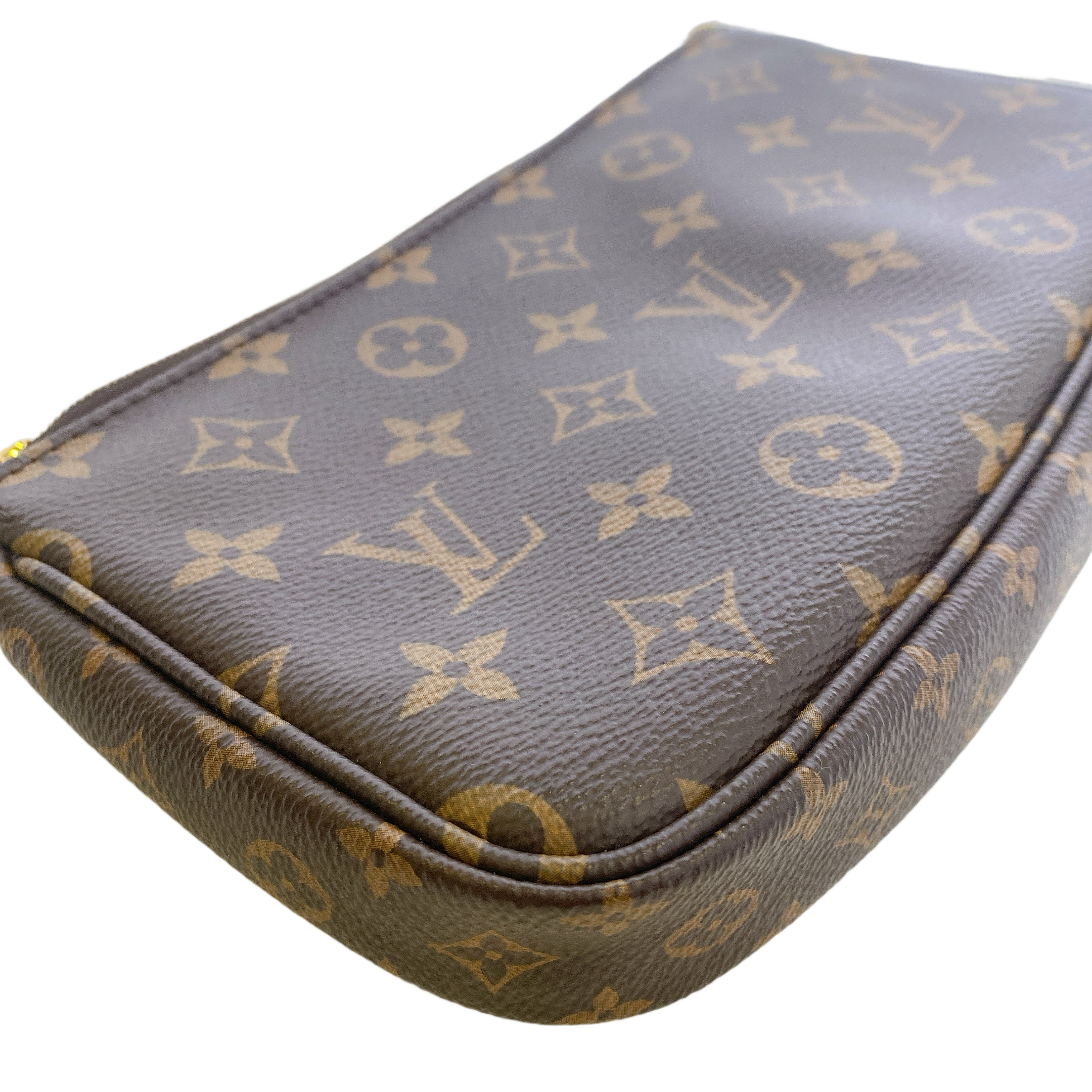 LV MULTI POCHETTE IN PINK