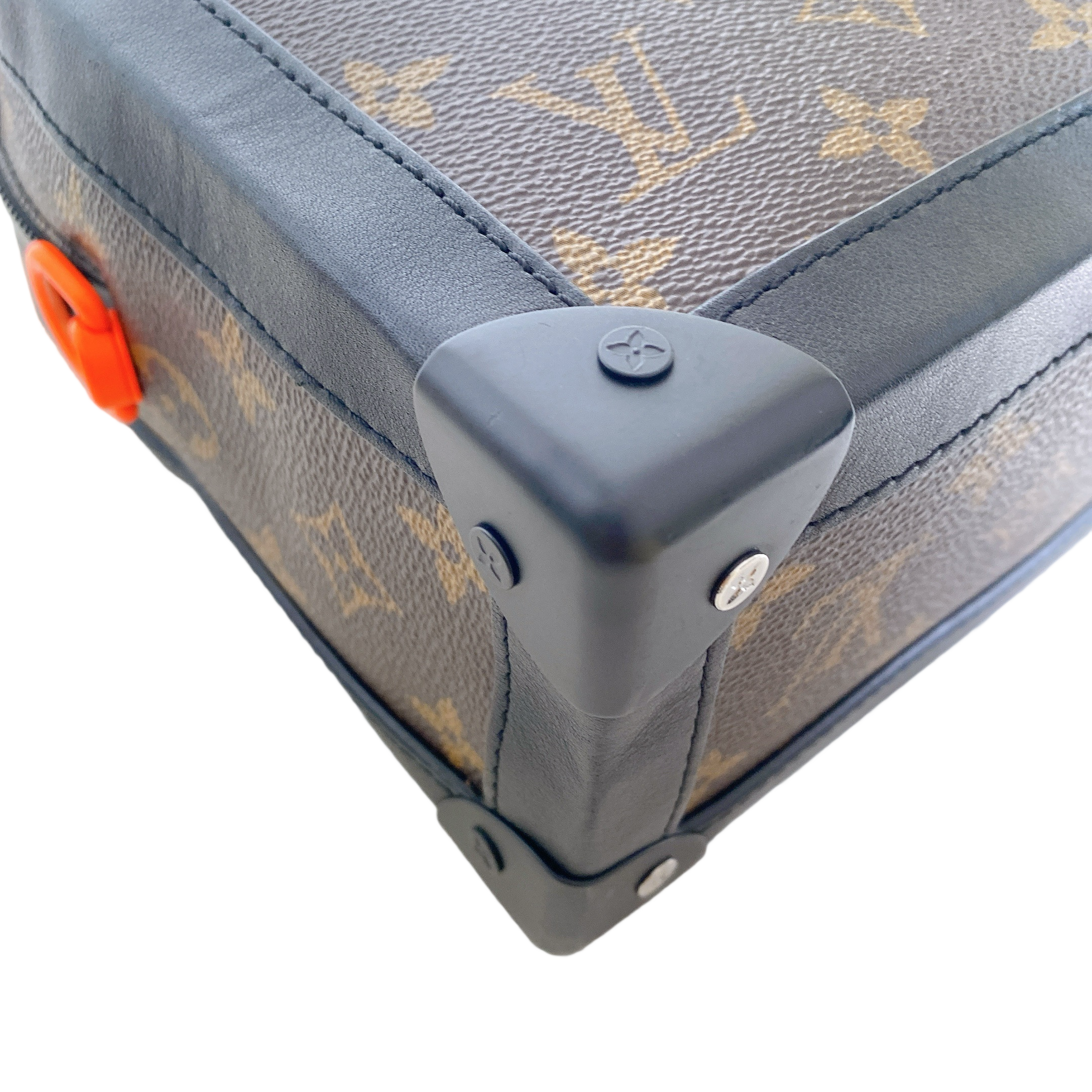 LV SOFT TRUNK