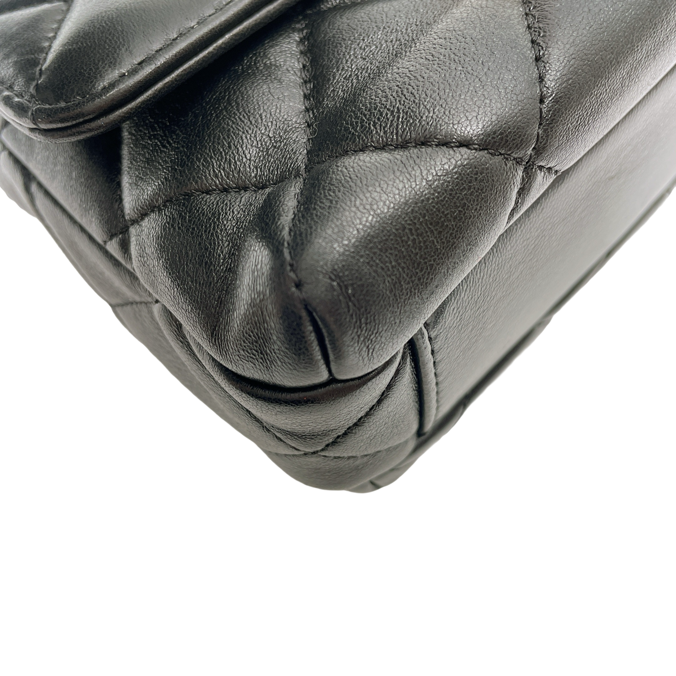 CHANEL 24A PEARL FLAP BAG