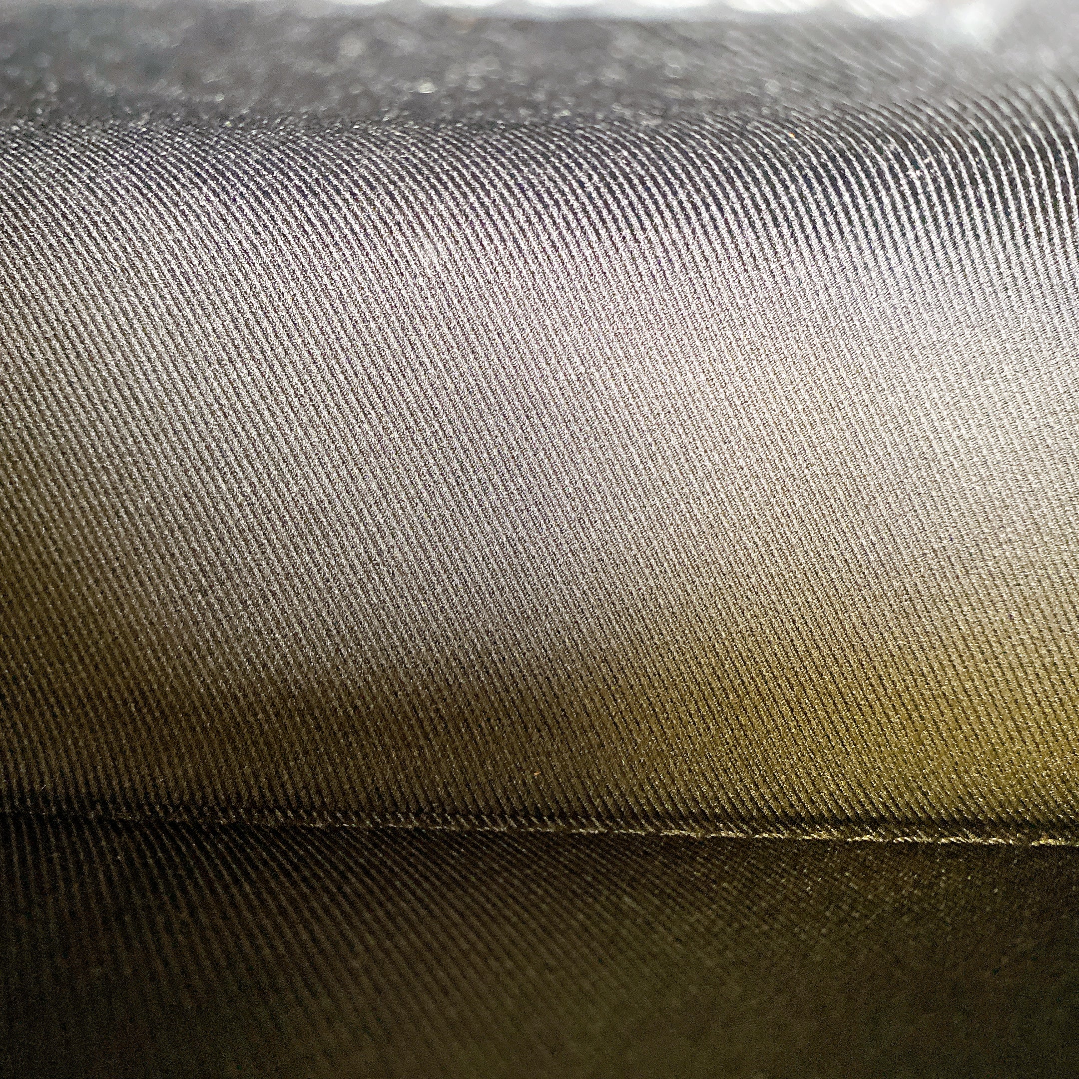 LV STEAMER WEARABLE WALLET