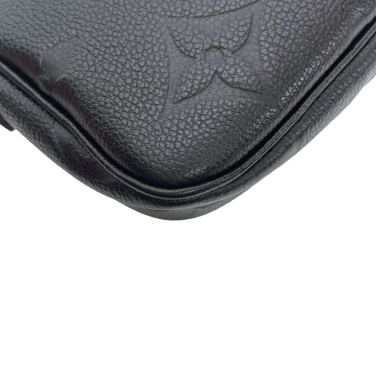 LV IVY WALLET ON CHAIN
