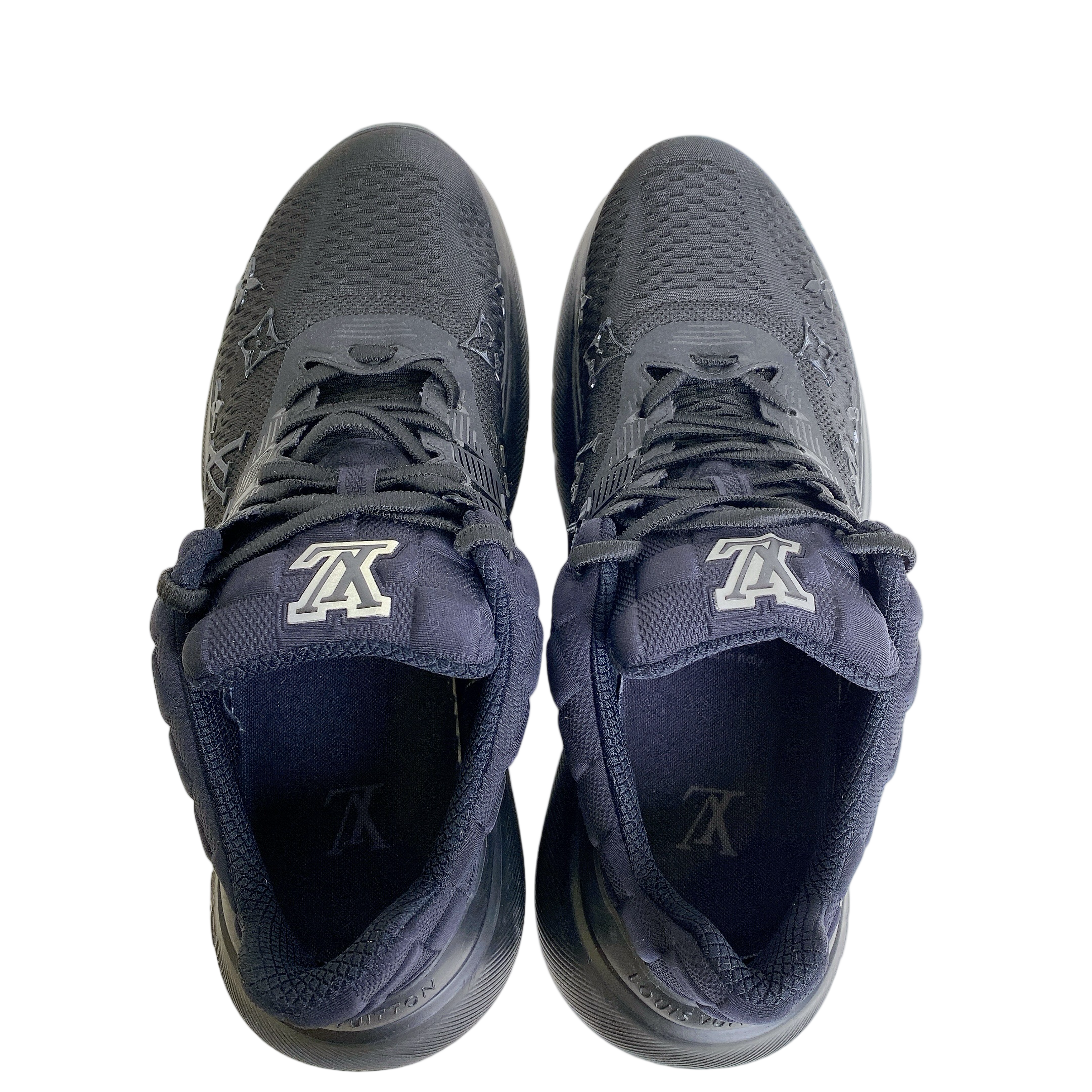 LV MEN SNEAKER IN BLACK