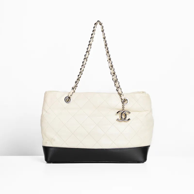 Chanel gabrielle bag 2025 white and black