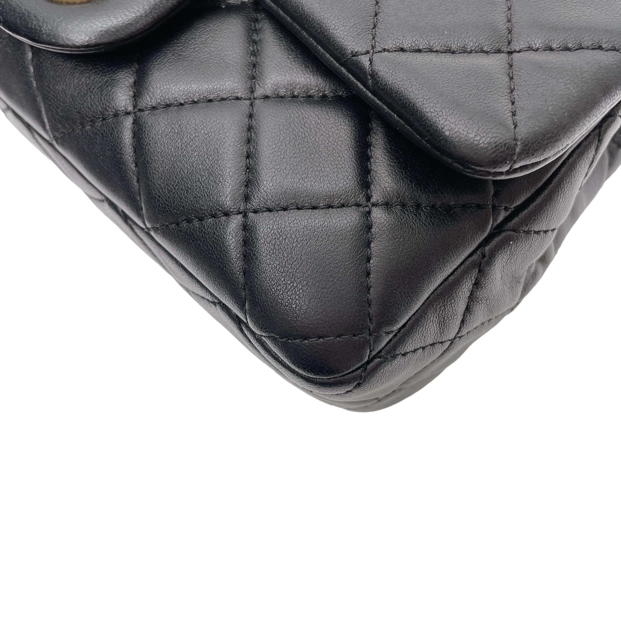 CHANEL RECTANGULAR PEARL CRUSH