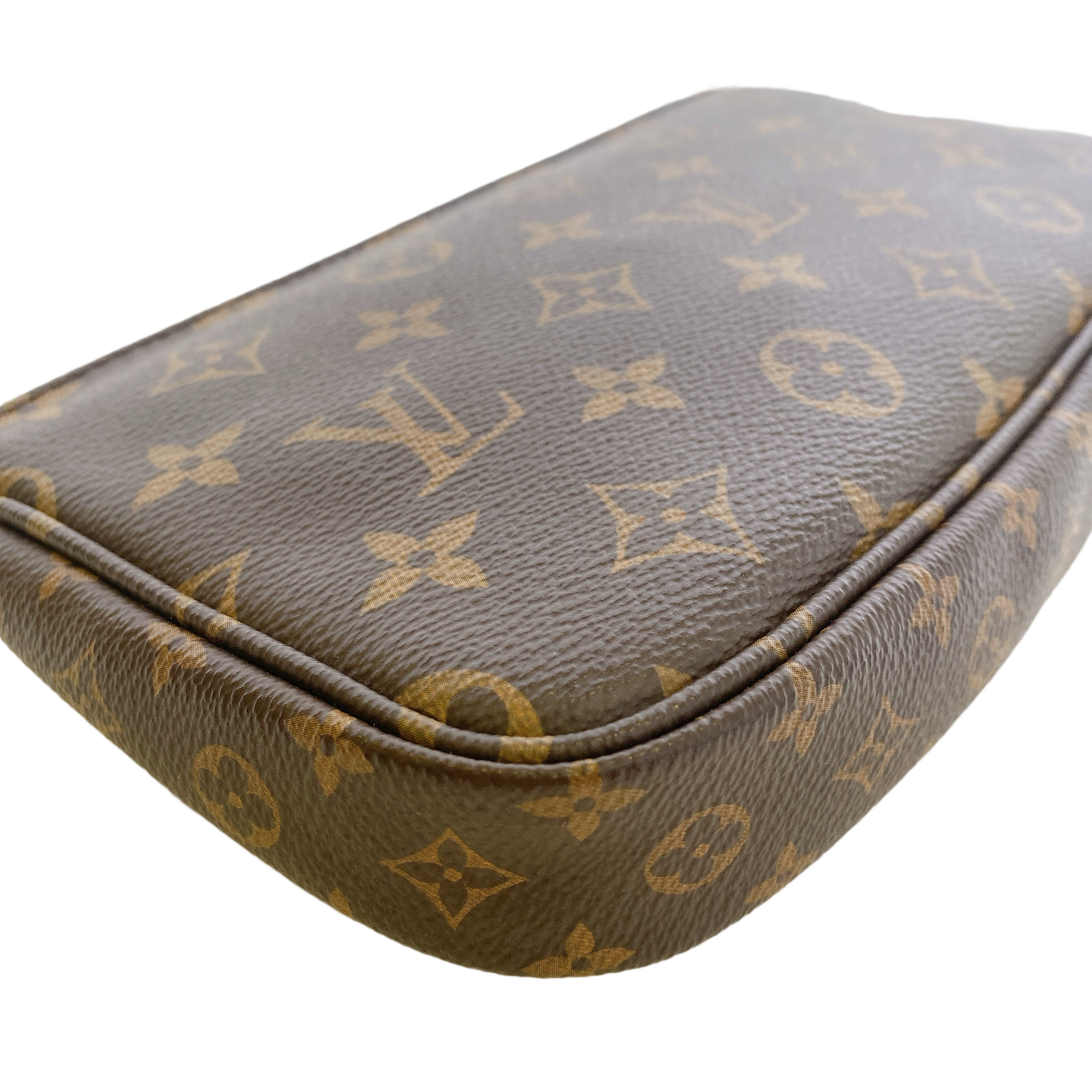 LV MULTI POCHETTE IN PINK