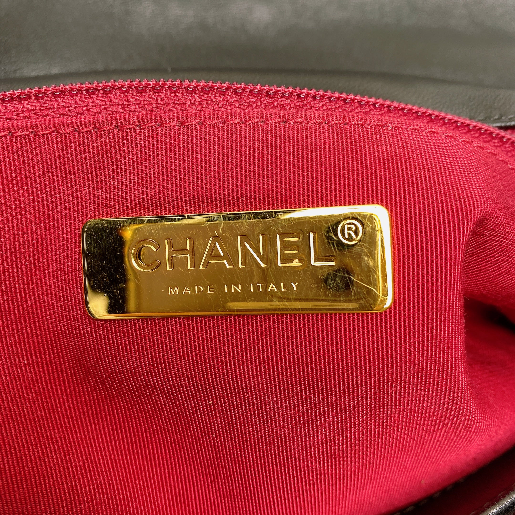 CHANEL 19 SMALL