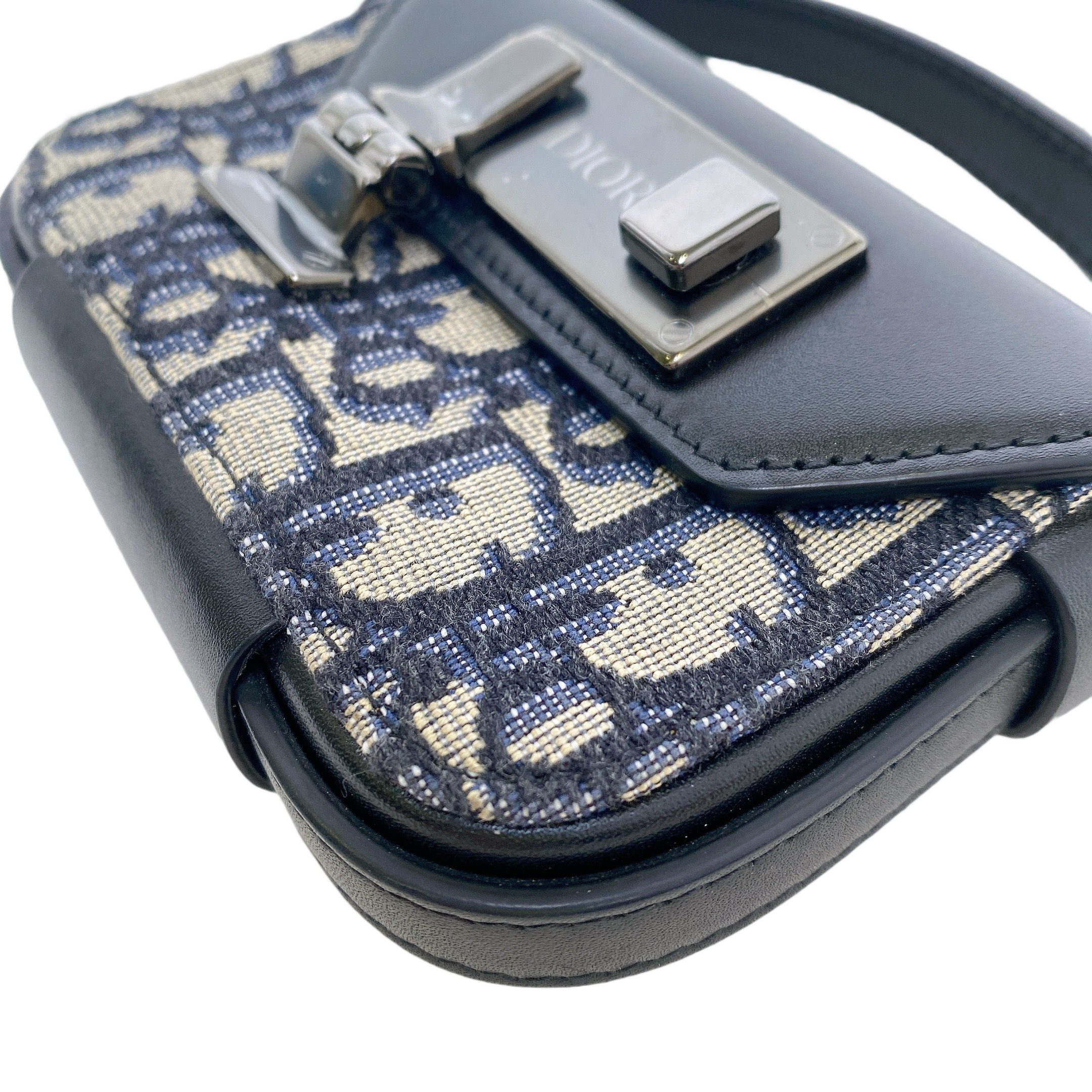 DIOR NANO CLASP LOCK