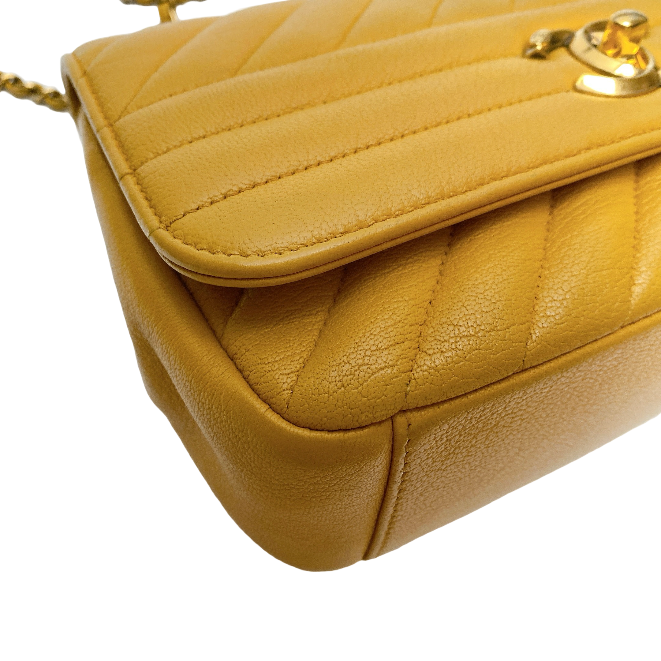 CHANEL CHEVRON FLAP BAG