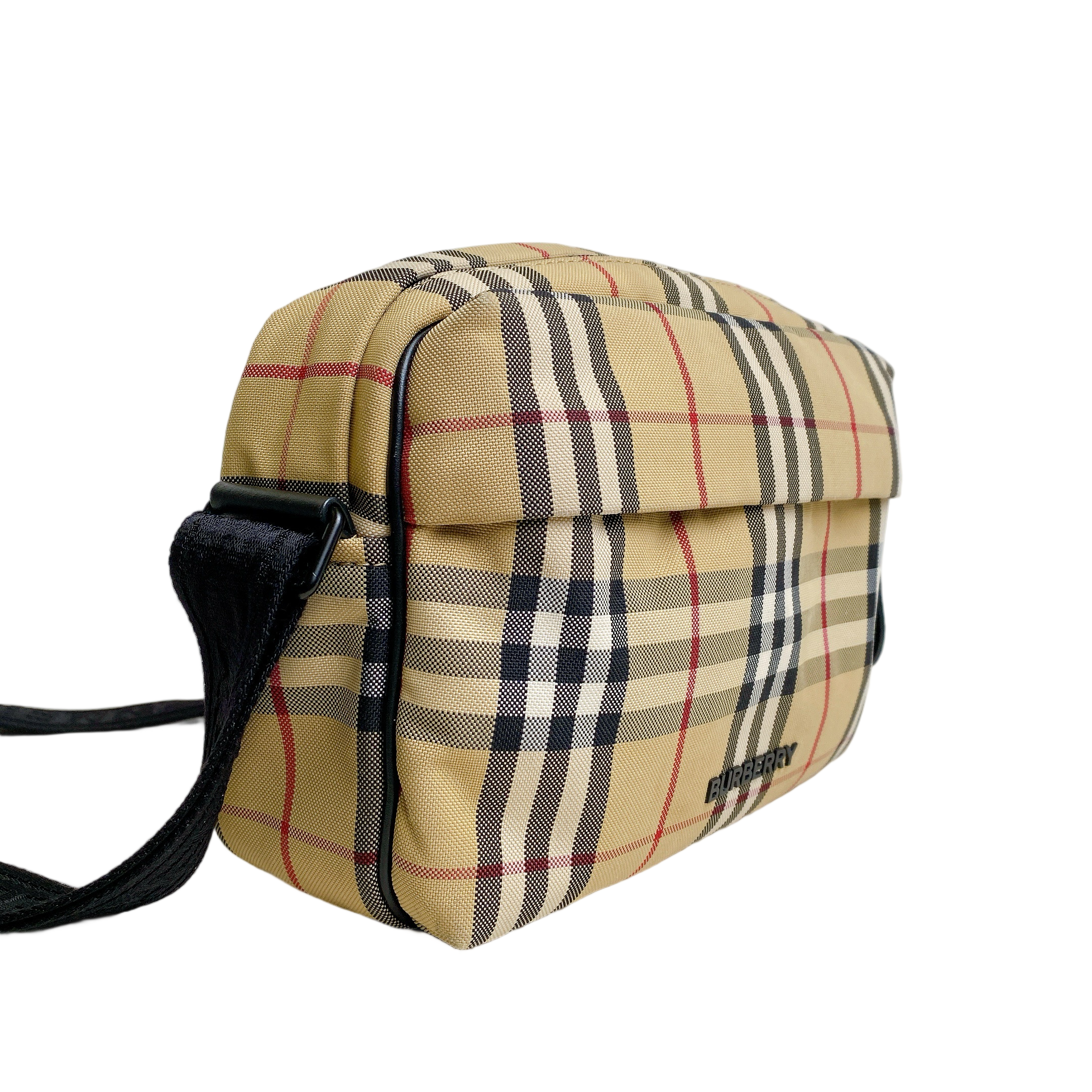 BURBERRY SLING BAG