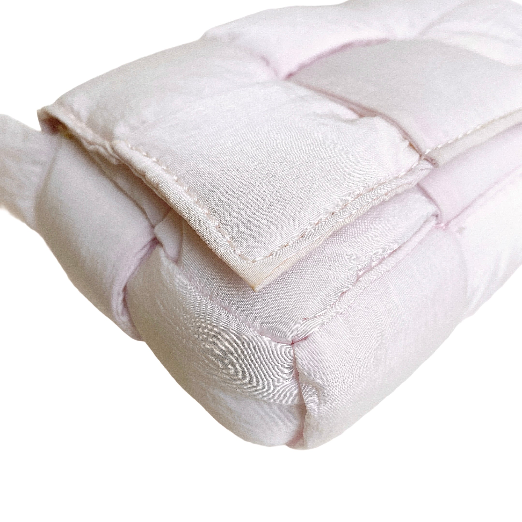 BOTTEGA VENETA CANDY PADDAD CASSETTE BAG