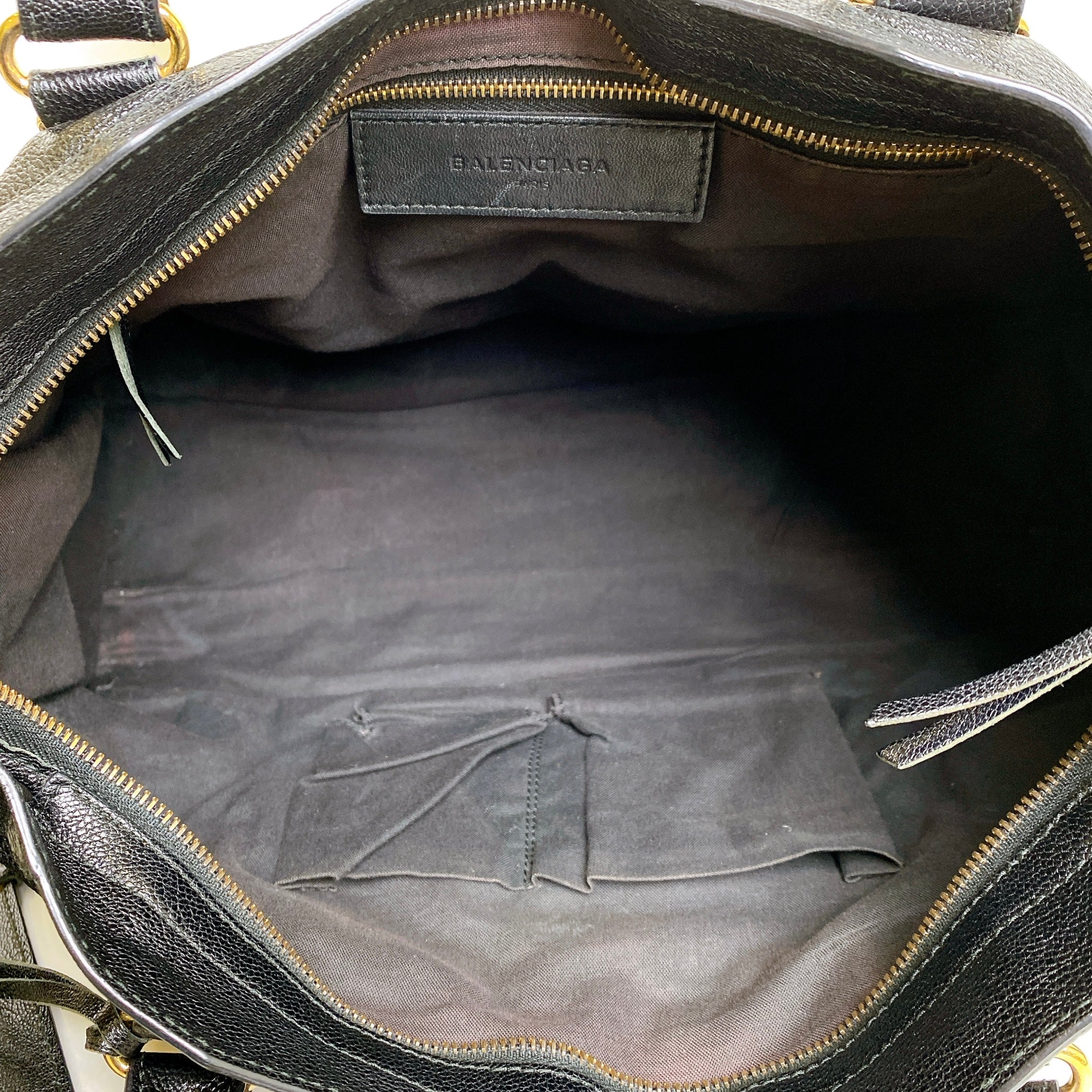 BALENCIAGA CITY MEDIUM IN BLACK