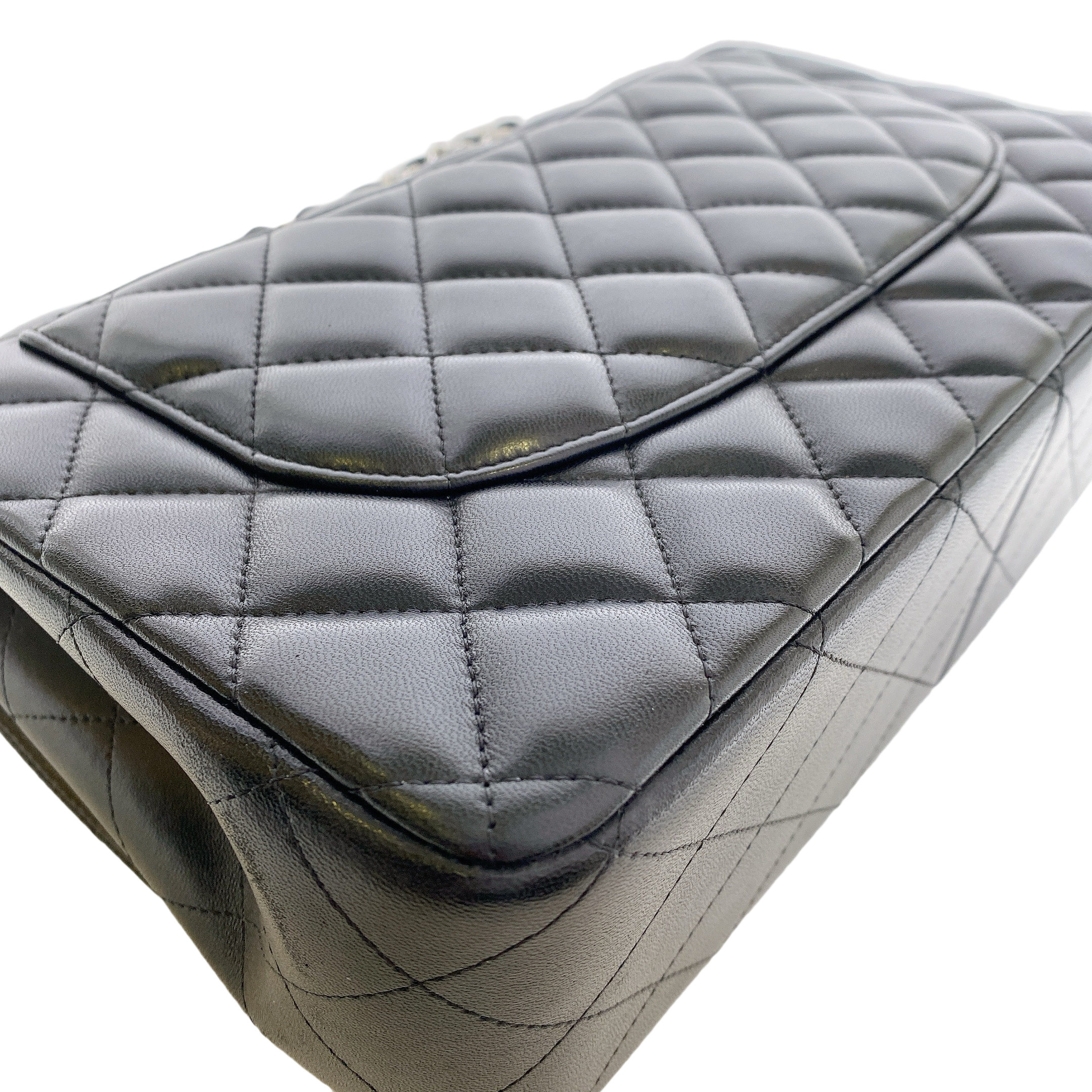 CHANEL CLASSIC JUMBO SHW