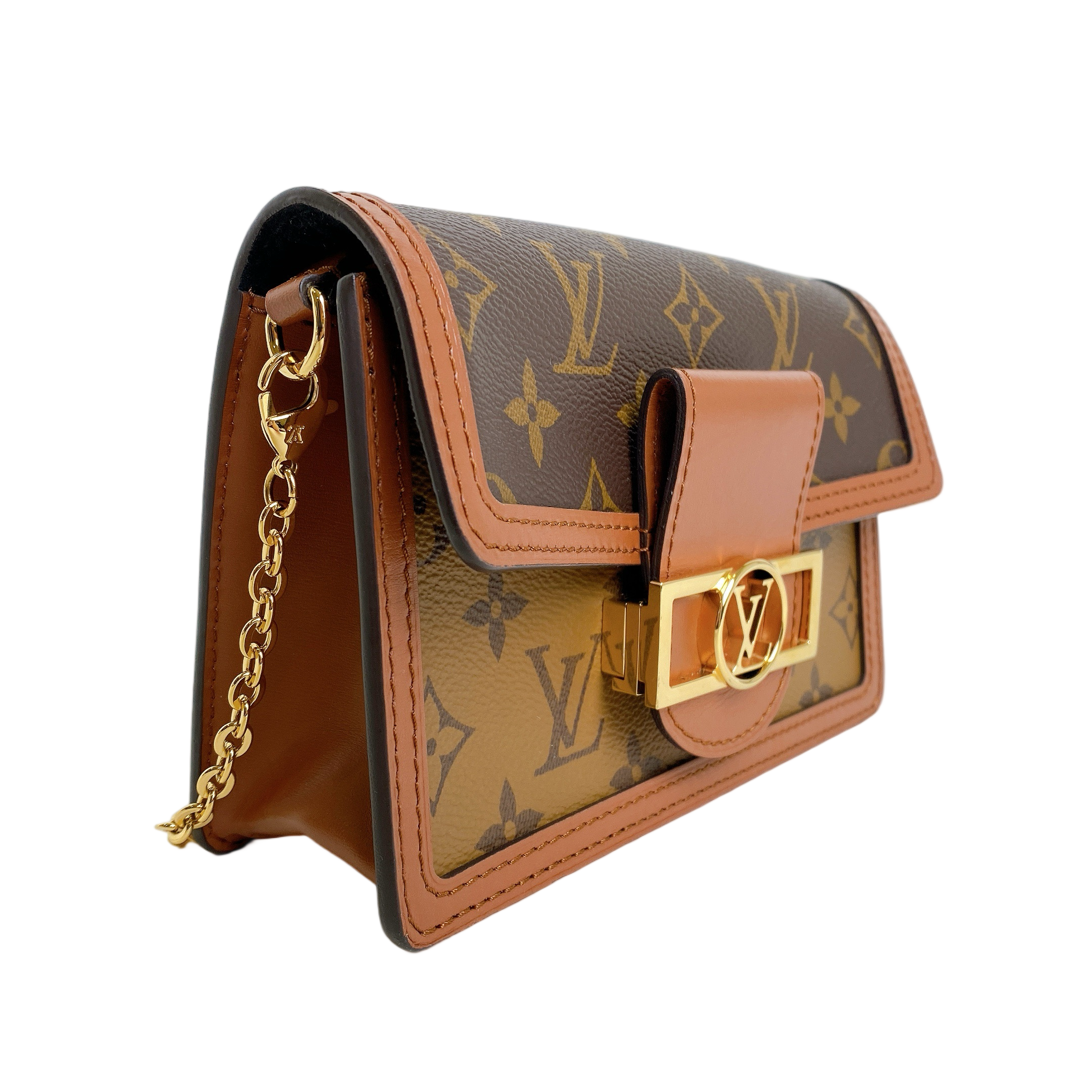 LV DAUPHINE CHAIN WALLET