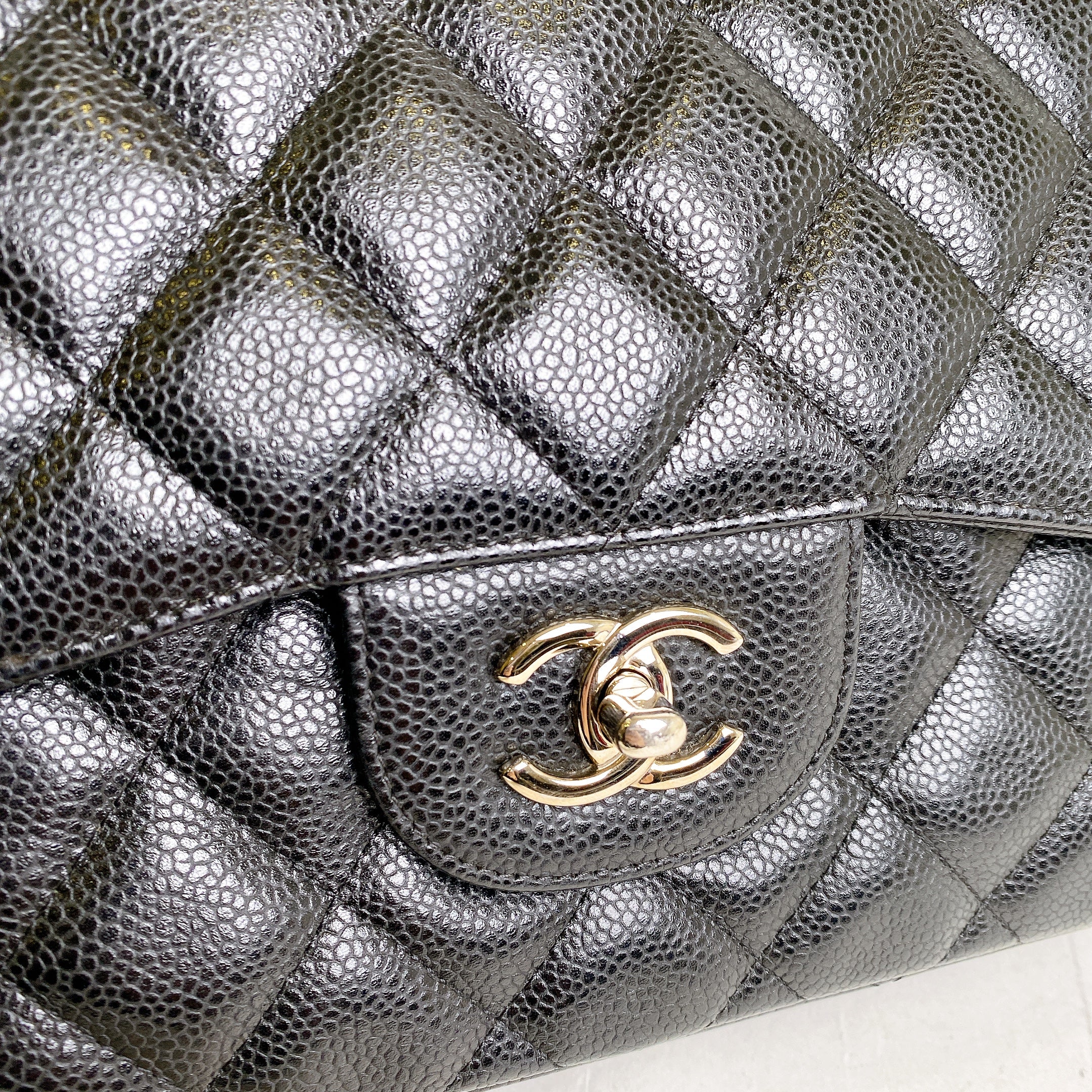 CHANEL CLASSIC JUMBO CAVIAR SHW