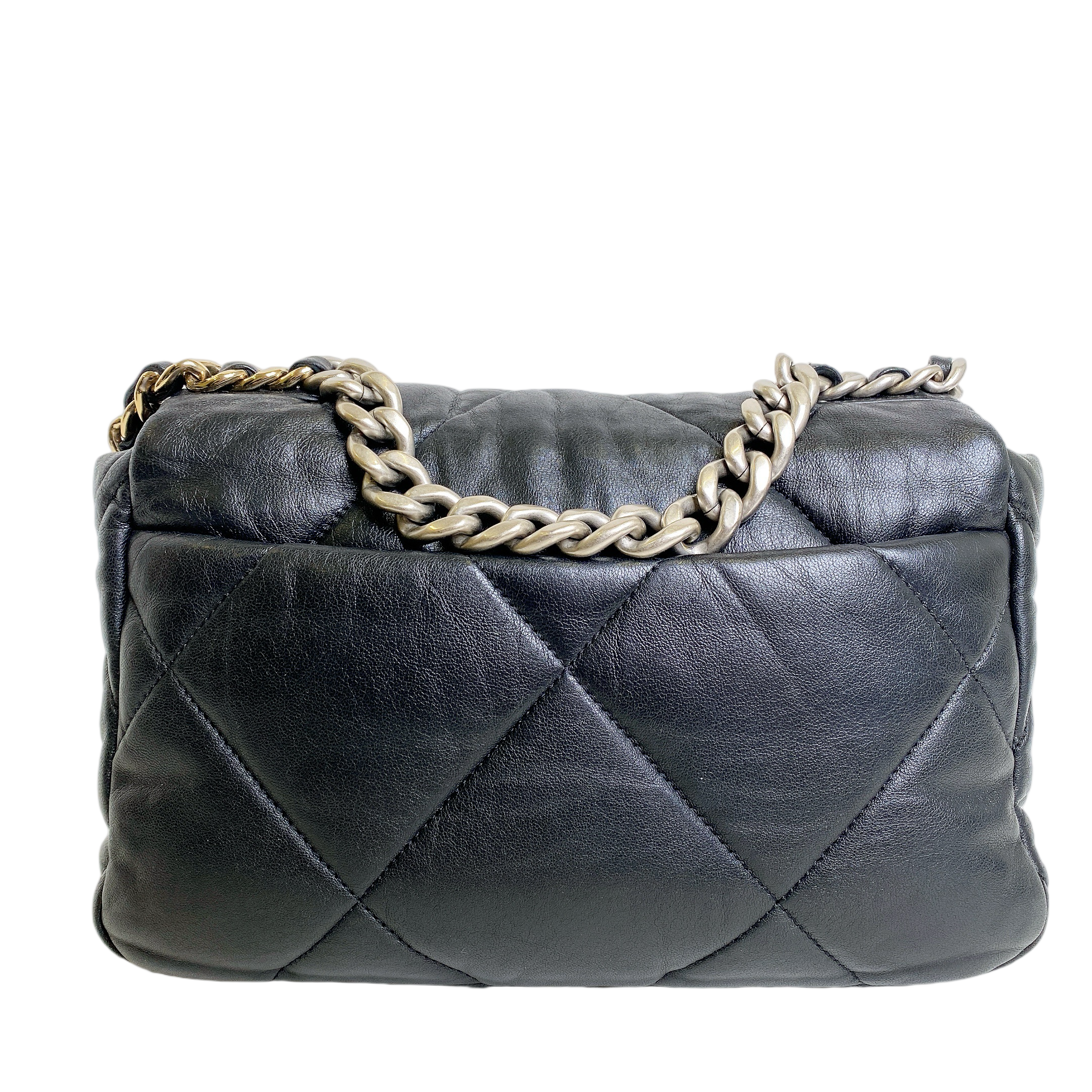 CHANEL 19 SMALL