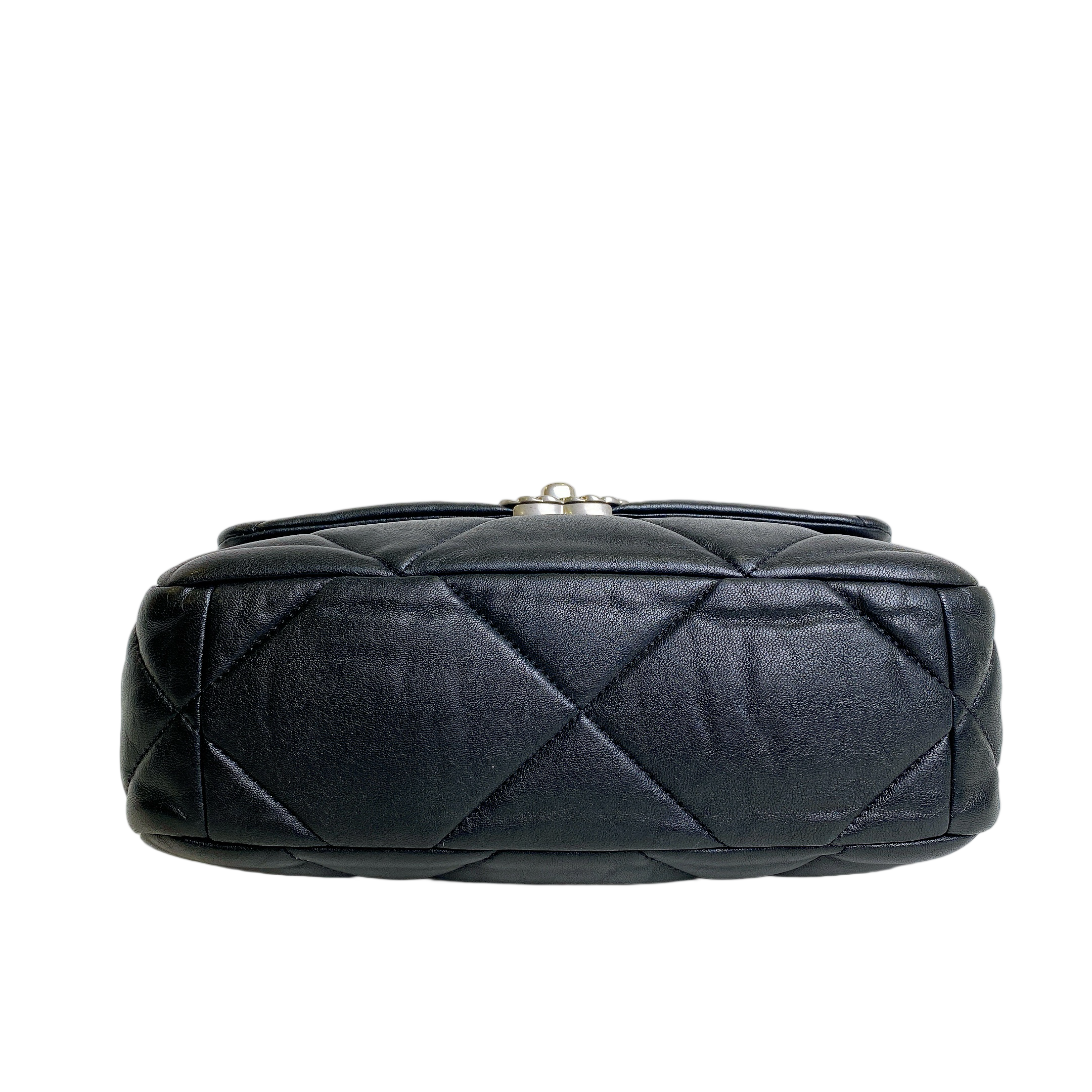 CHANEL 19 SMALL