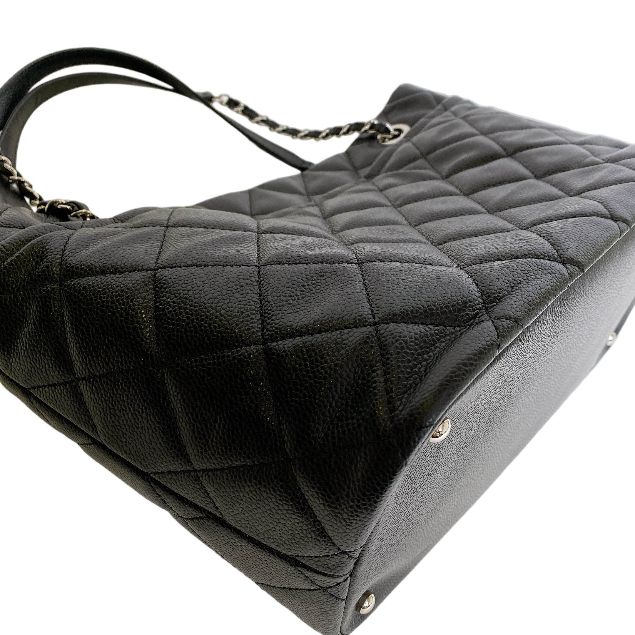 CHANEL SHOPPING TOTE