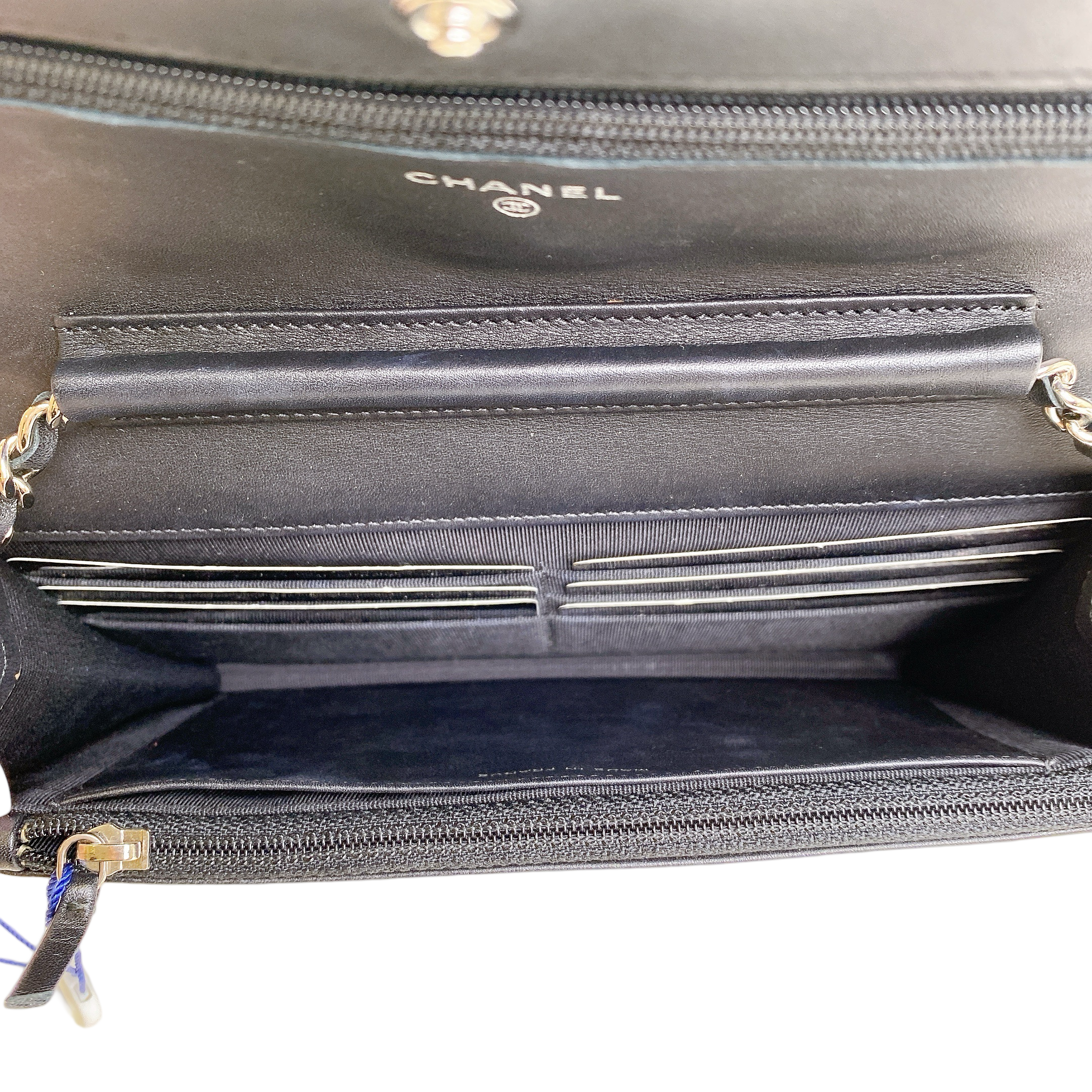 CHANEL PUFFY QUILTING WOC