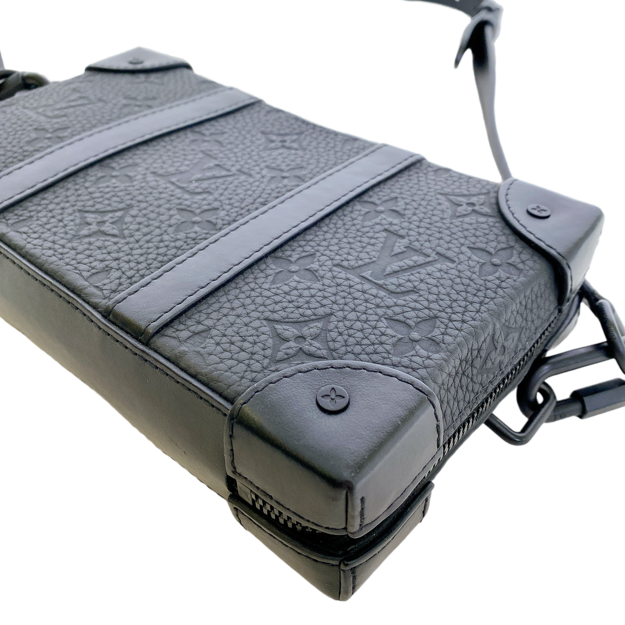 LV SOFT TRUNK WALLET