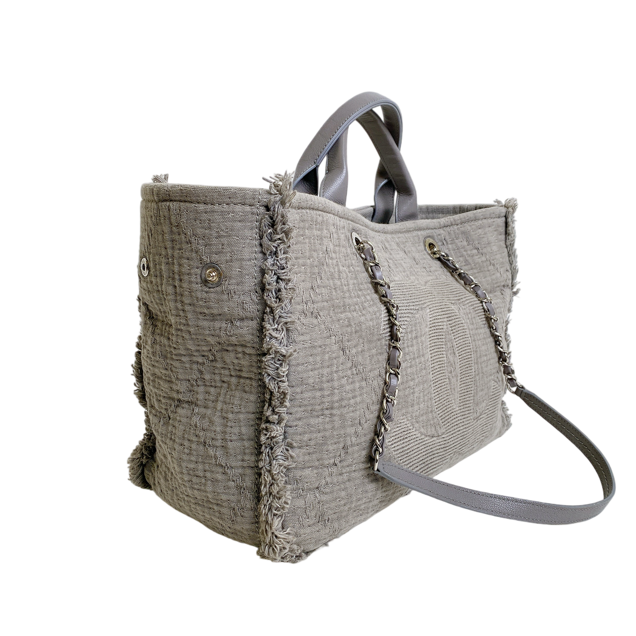 CHANEL DEAVILLE TOTE IN GREY