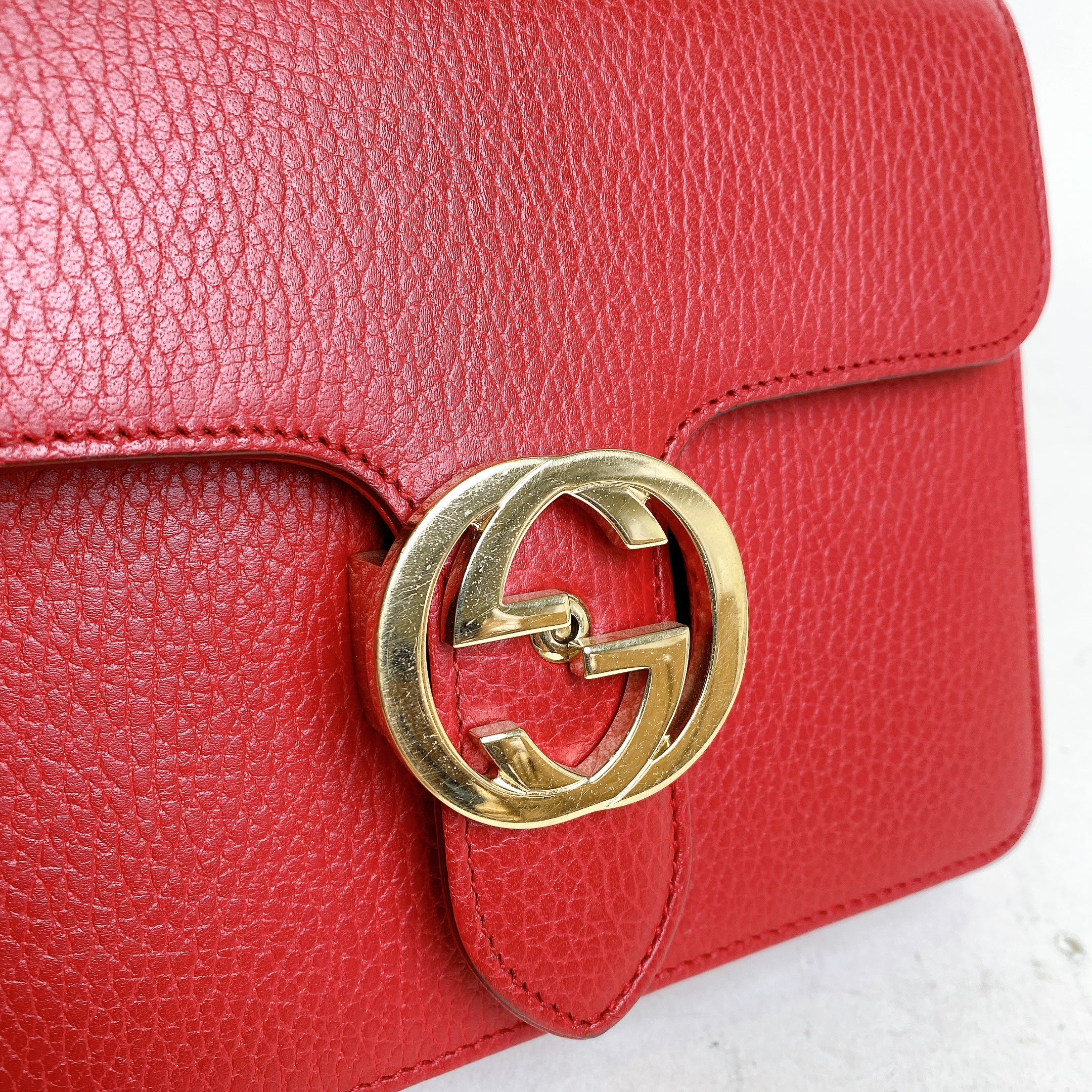 GUCCI INTERLOCKING IN RED